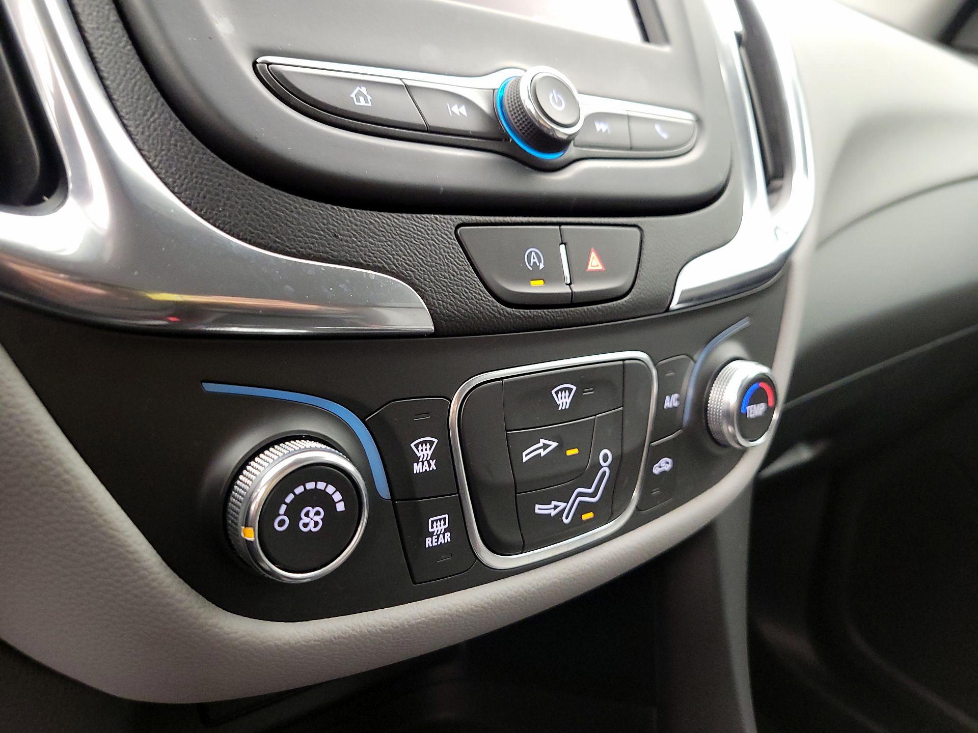 Thumbnail: 2022 Chevrolet Equinox - 16