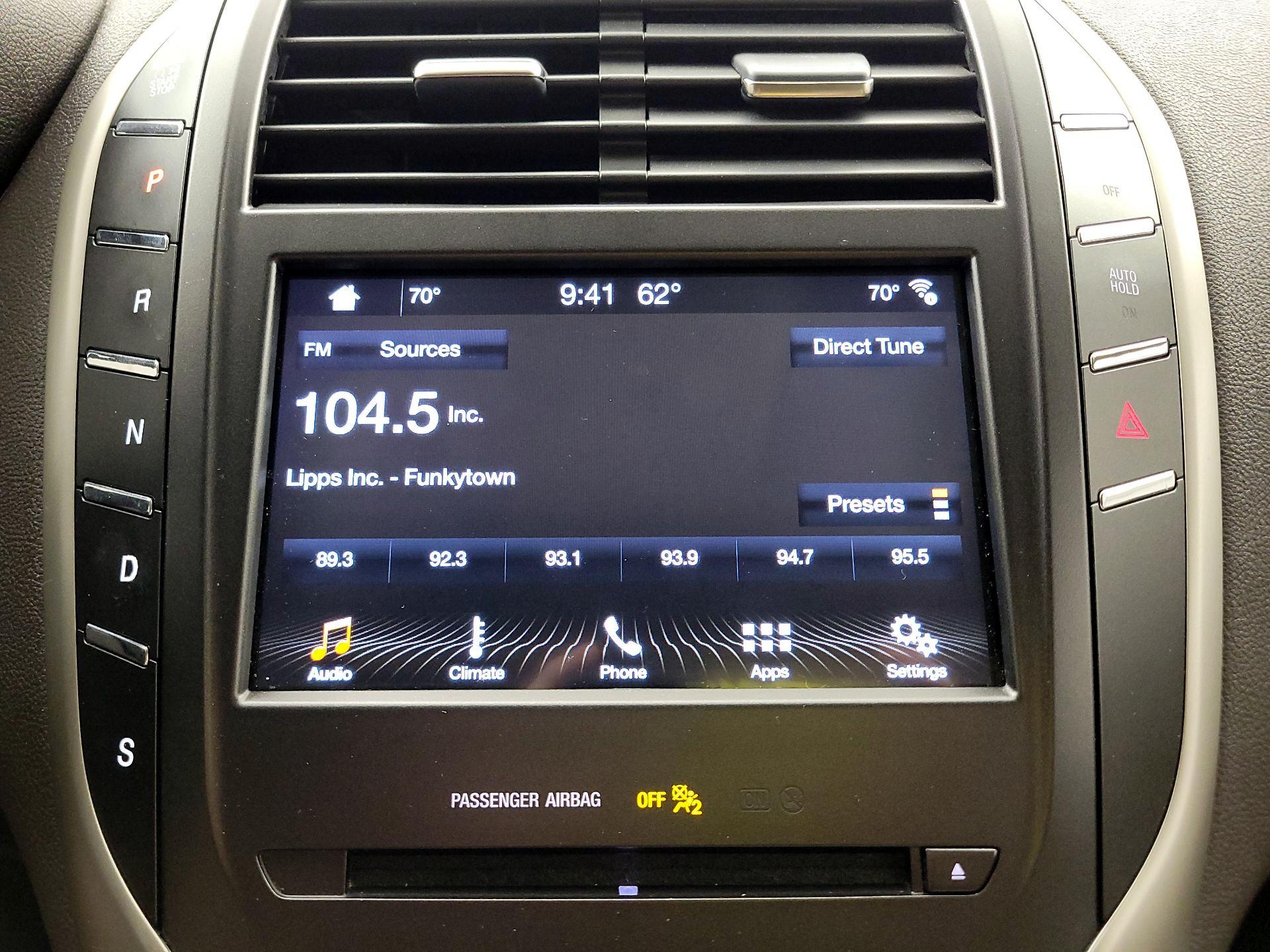 Thumbnail: 2019 Lincoln MKC - 15