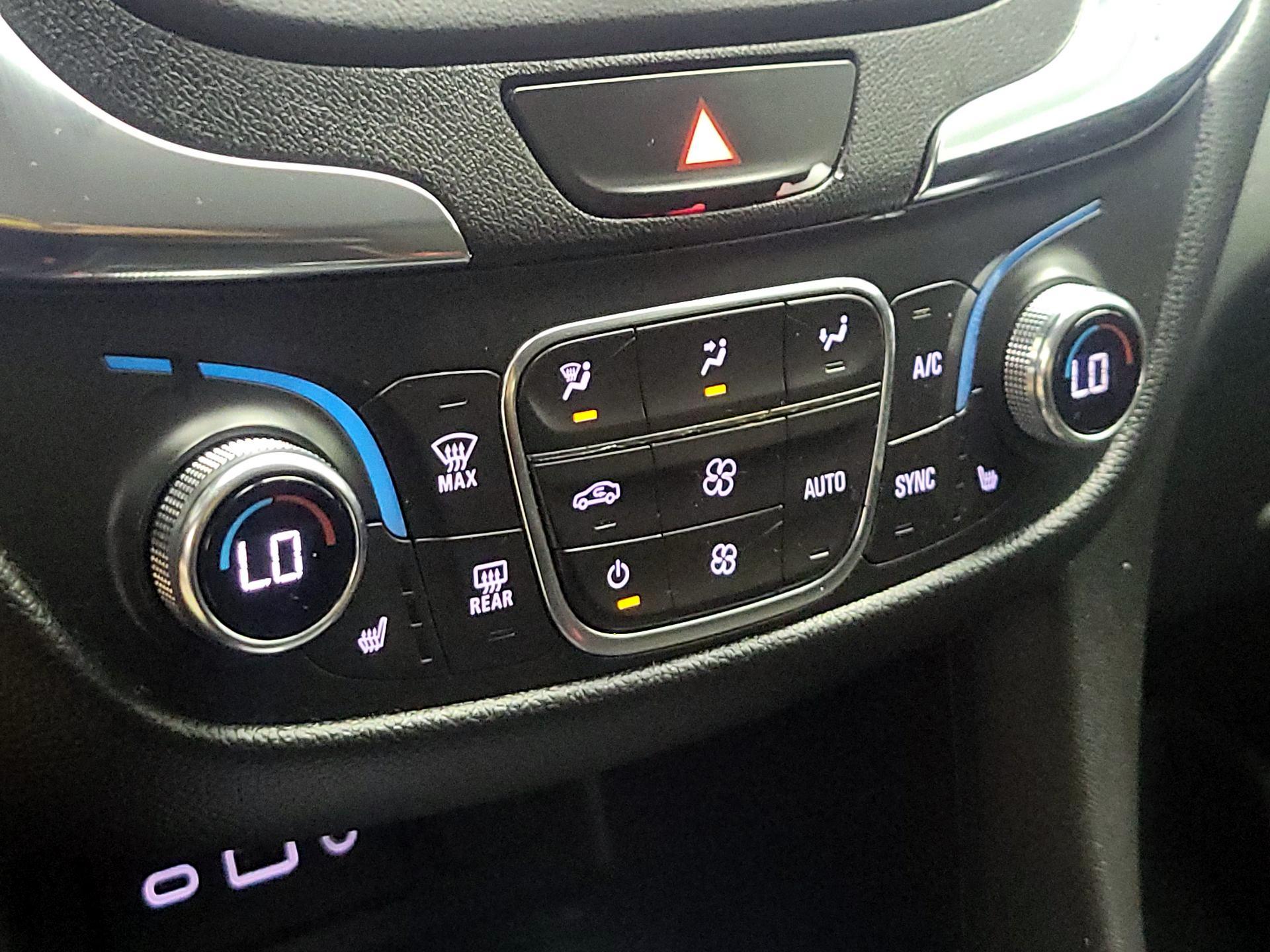 Thumbnail: 2020 Chevrolet Equinox - 16