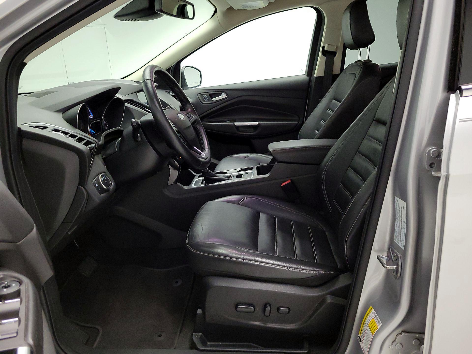 Thumbnail: 2019 Ford Escape - 11