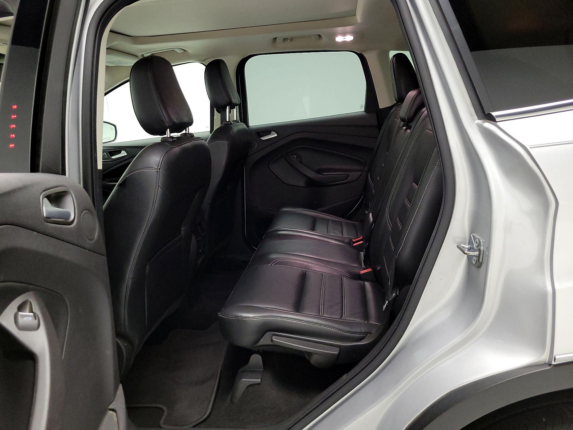 Thumbnail: 2019 Ford Escape - 20