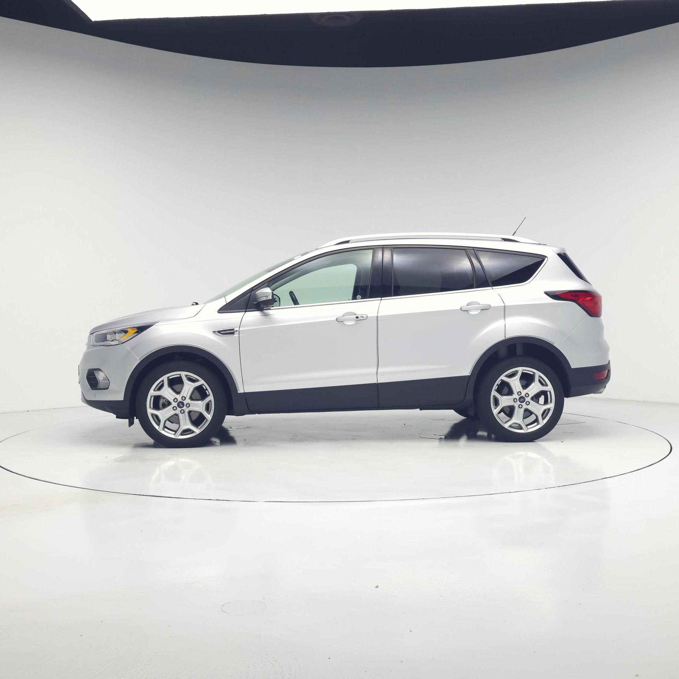 Thumbnail: 2019 Ford Escape - 3