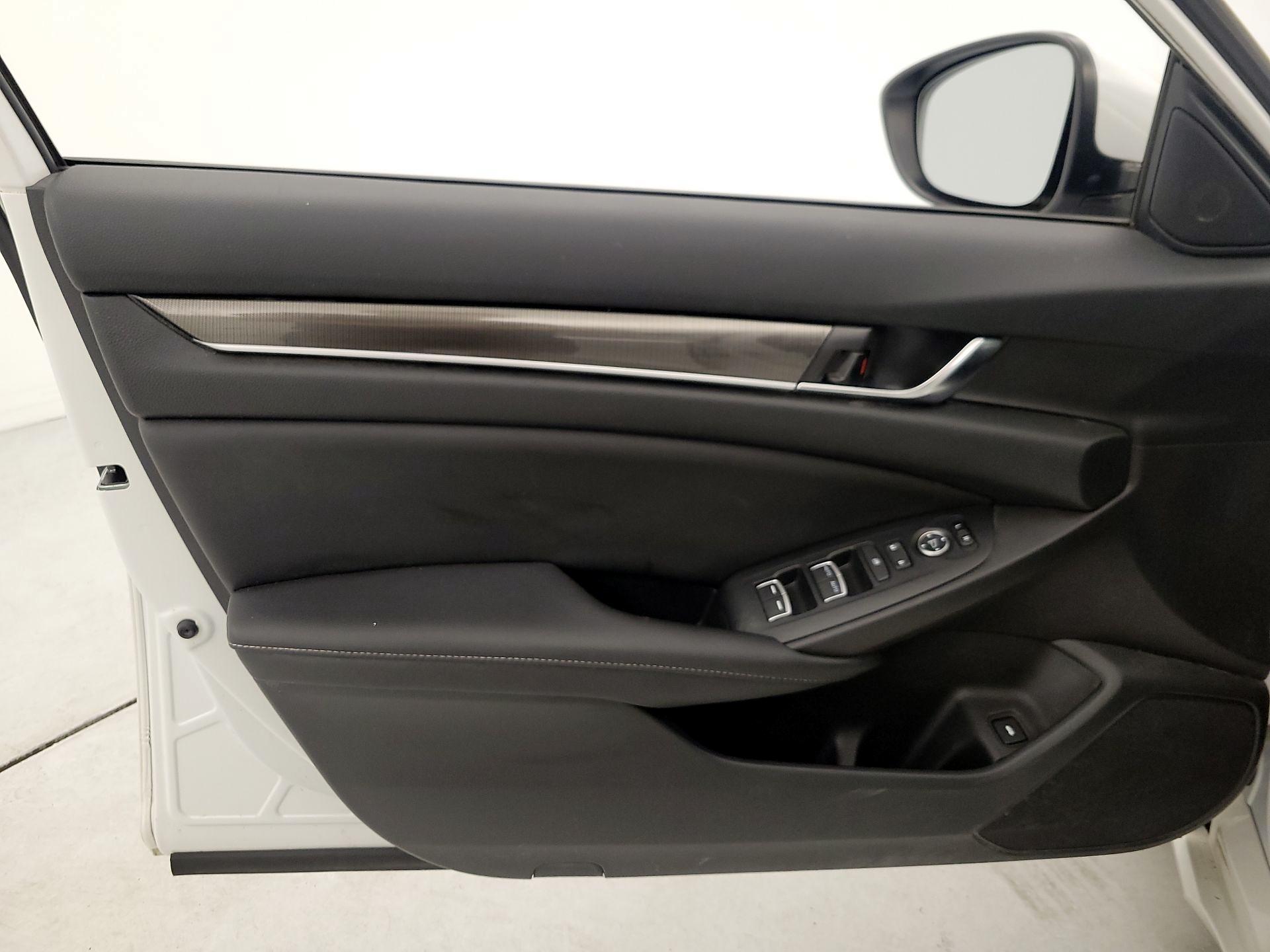 Thumbnail: 2020 Honda Accord - 12