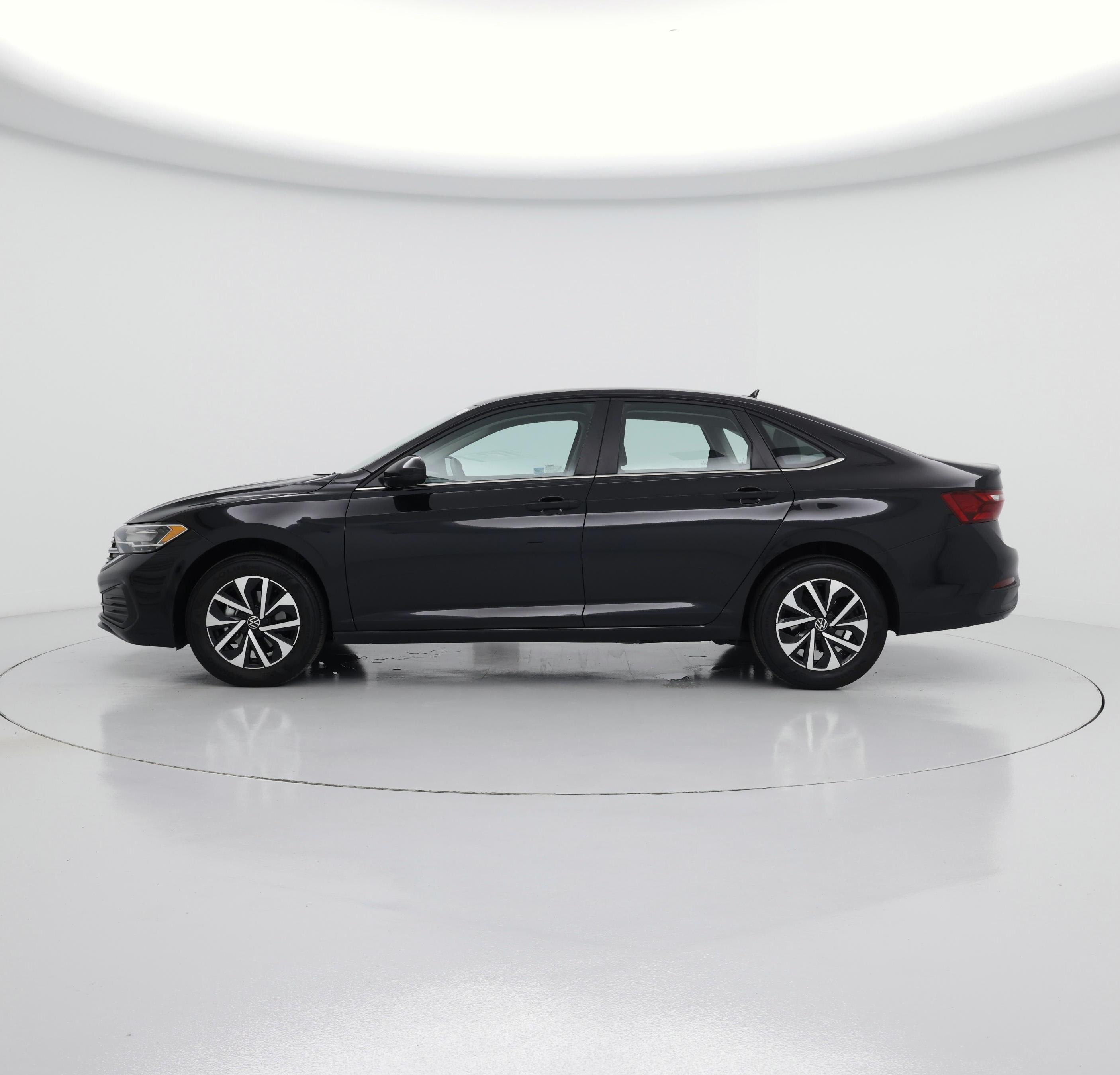 Thumbnail: 2024 Volkswagen Jetta - 3