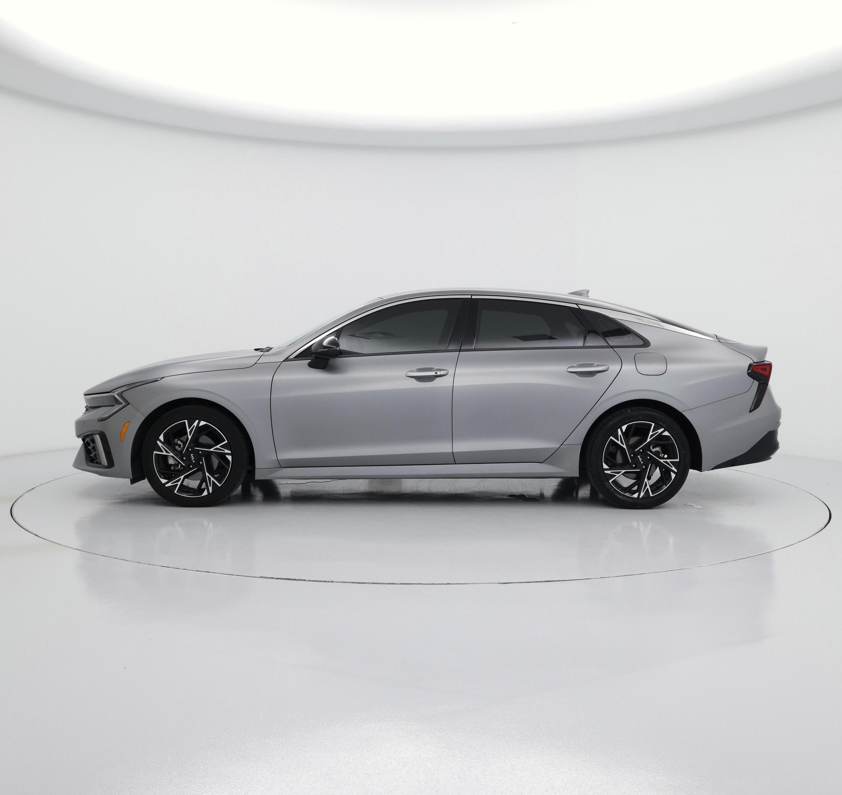 Thumbnail: 2025 Kia K5 - 3