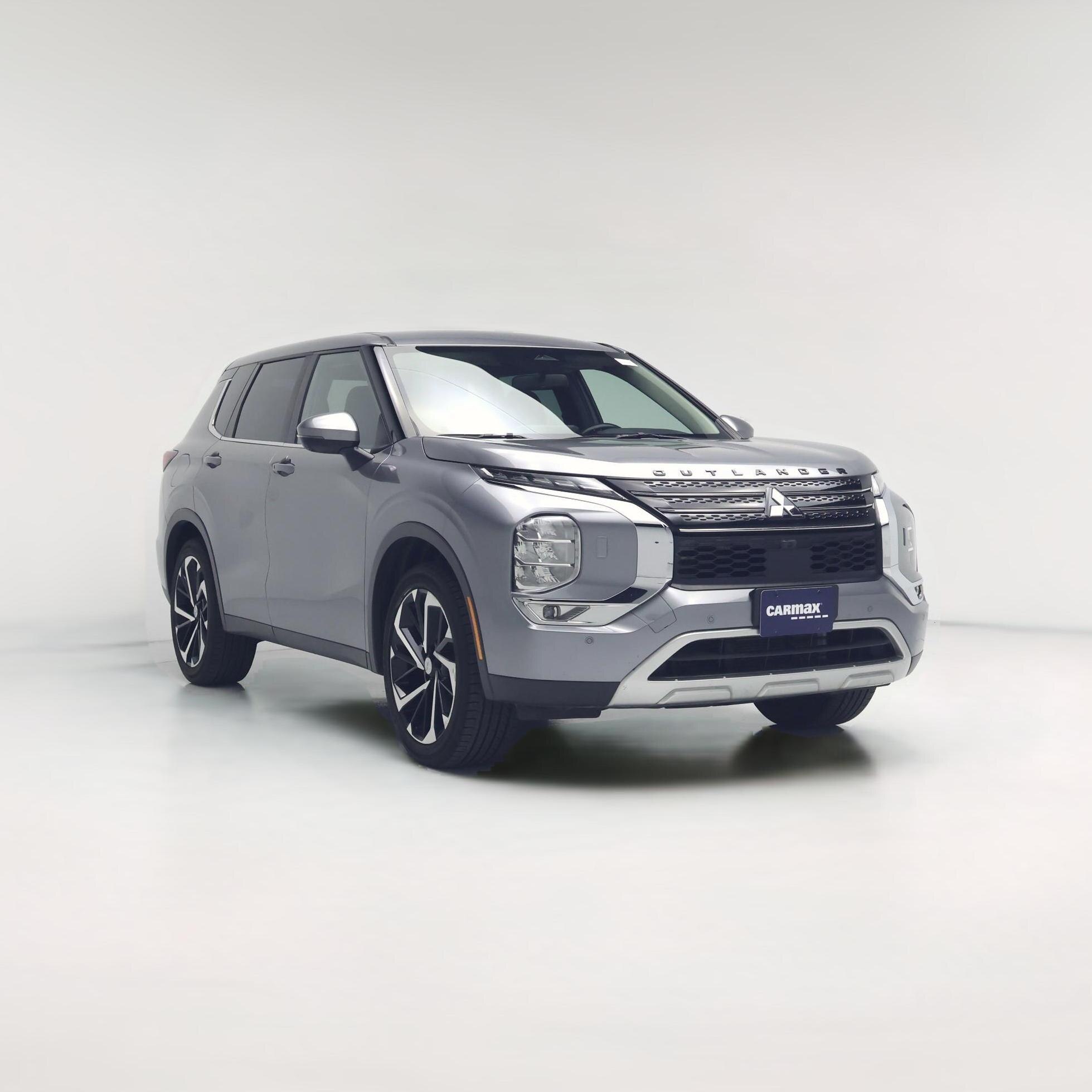 Thumbnail: 2022 Mitsubishi Outlander - 1