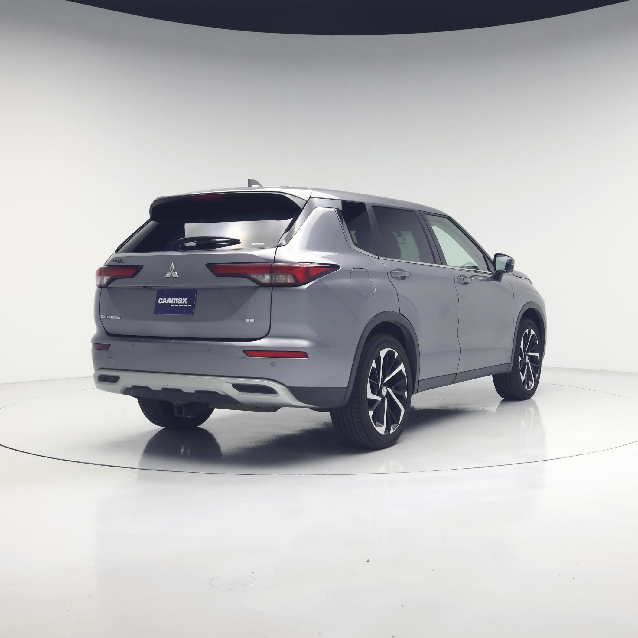 Thumbnail: 2022 Mitsubishi Outlander - 8