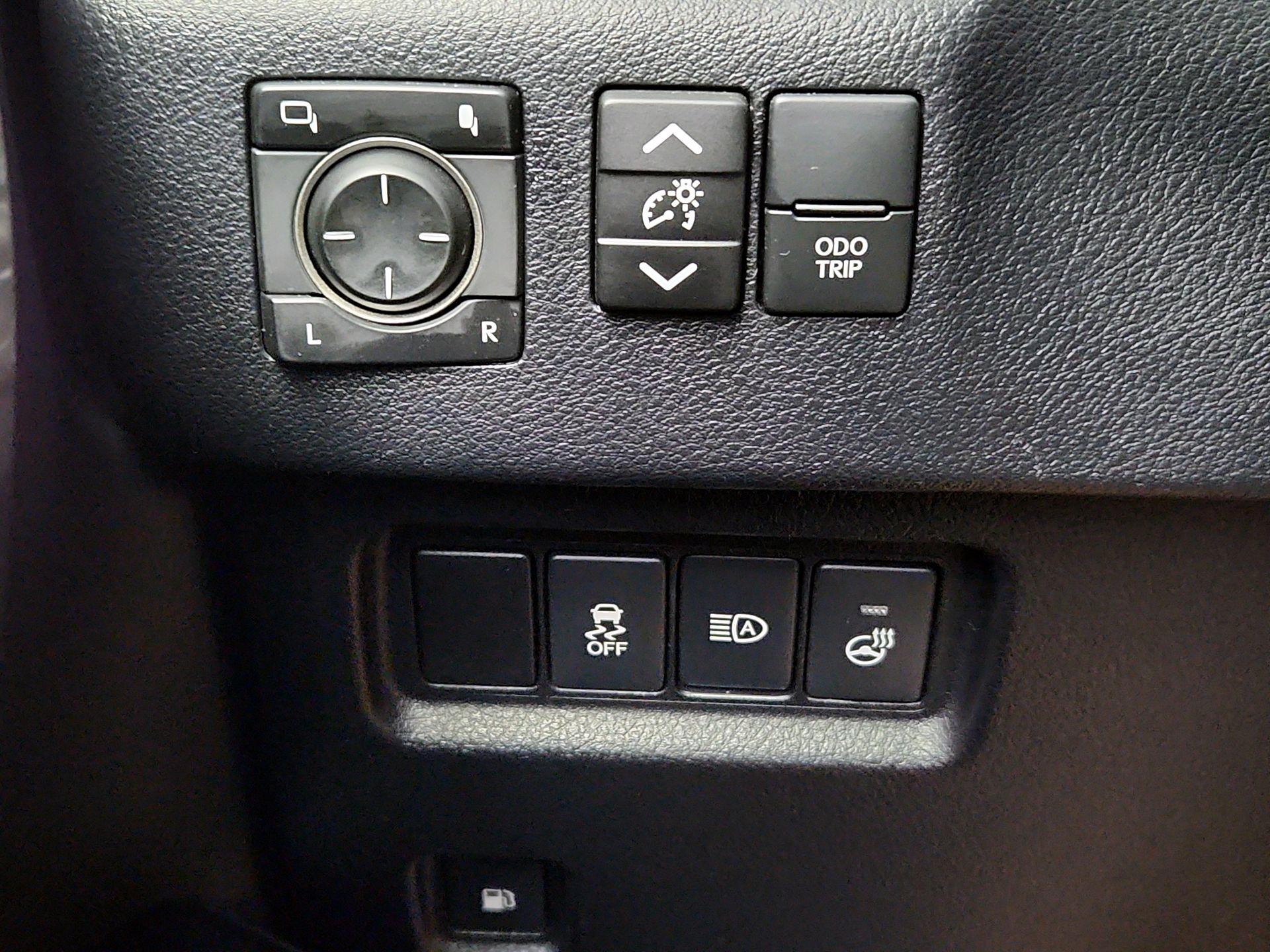 Thumbnail: 2023 Lexus GX - 13