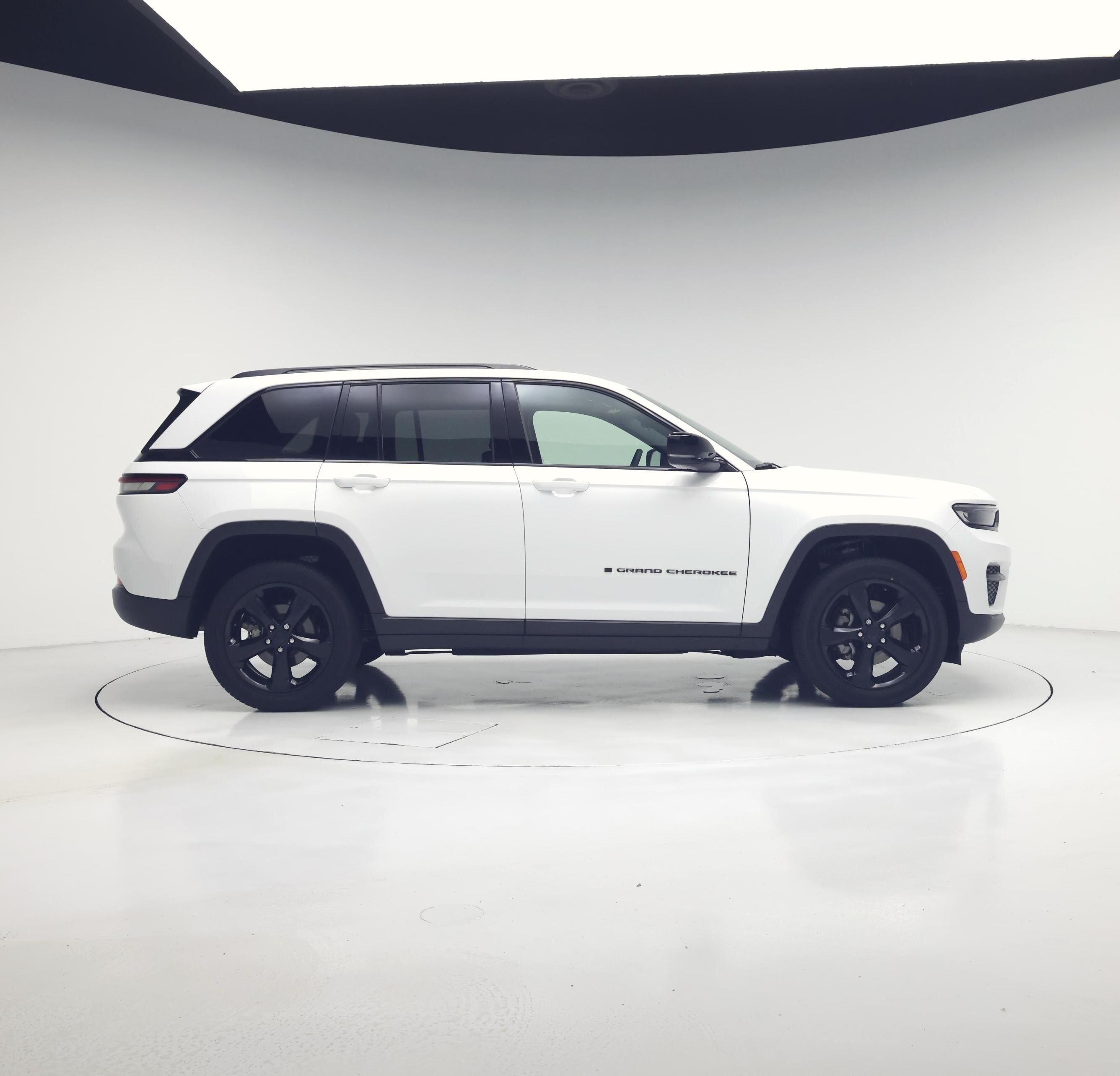Thumbnail: 2025 Jeep Grand Cherokee - 7