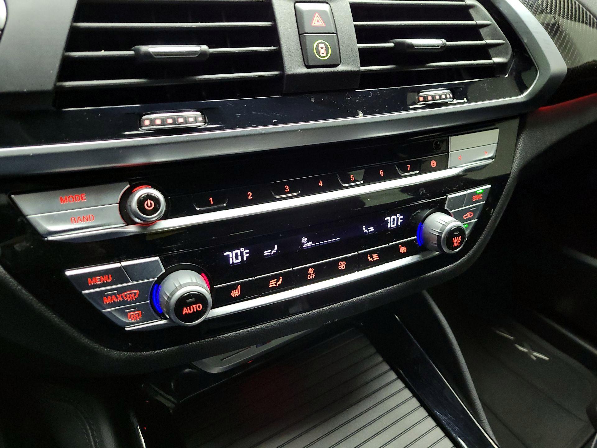 Thumbnail: 2021 BMW X4 - 16