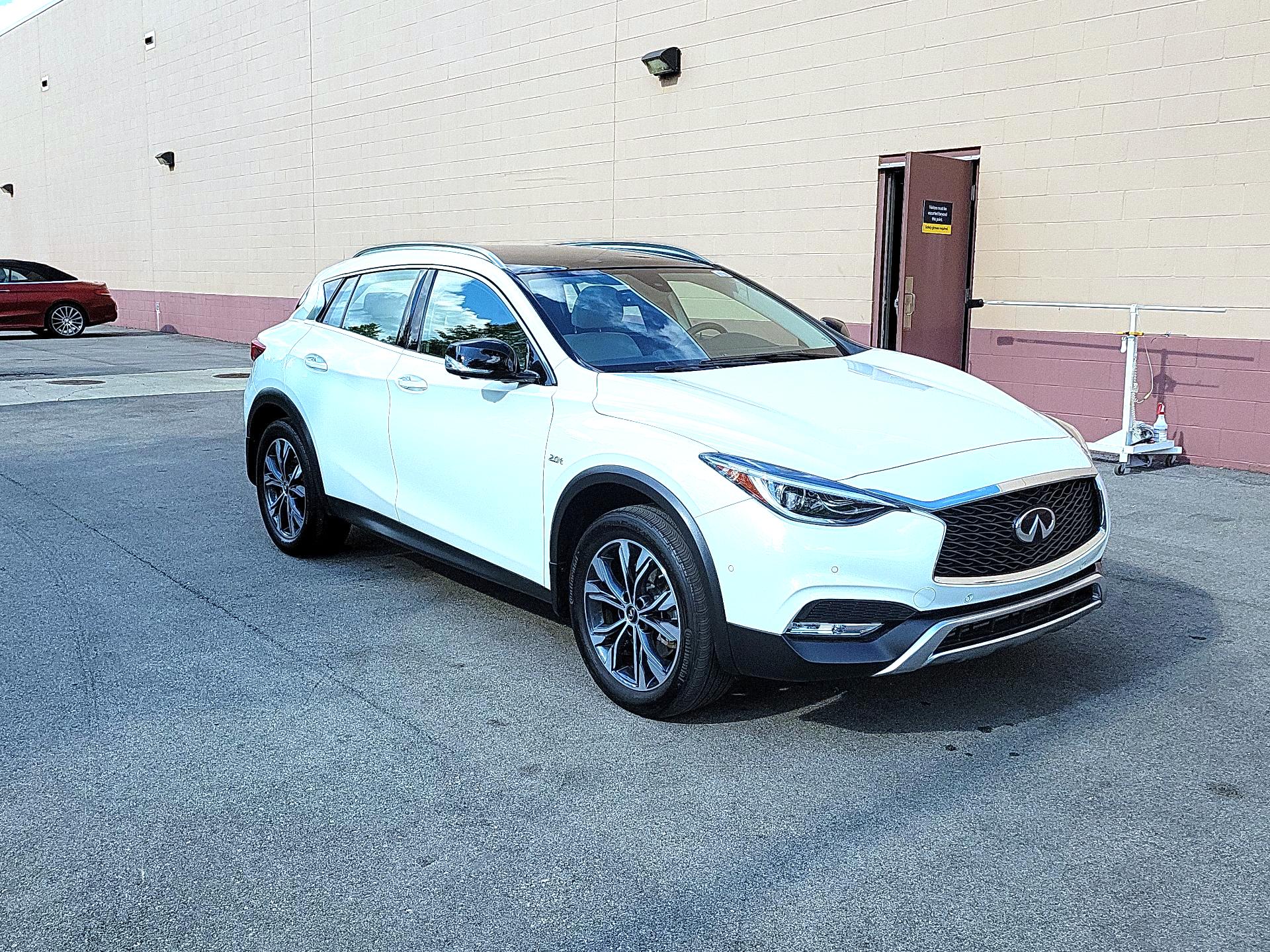 Thumbnail: 2018 INFINITI QX30 - 1