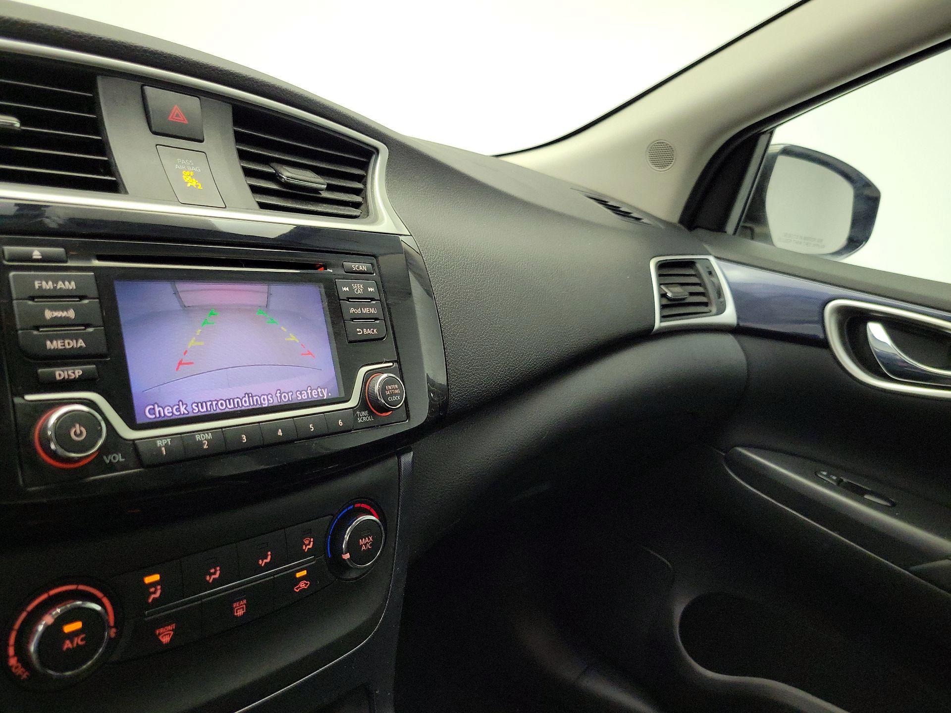 Thumbnail: 2017 Nissan Sentra - 14