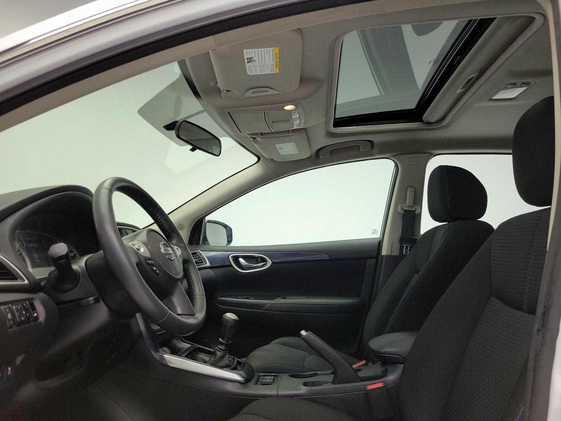 Thumbnail: 2017 Nissan Sentra - 19