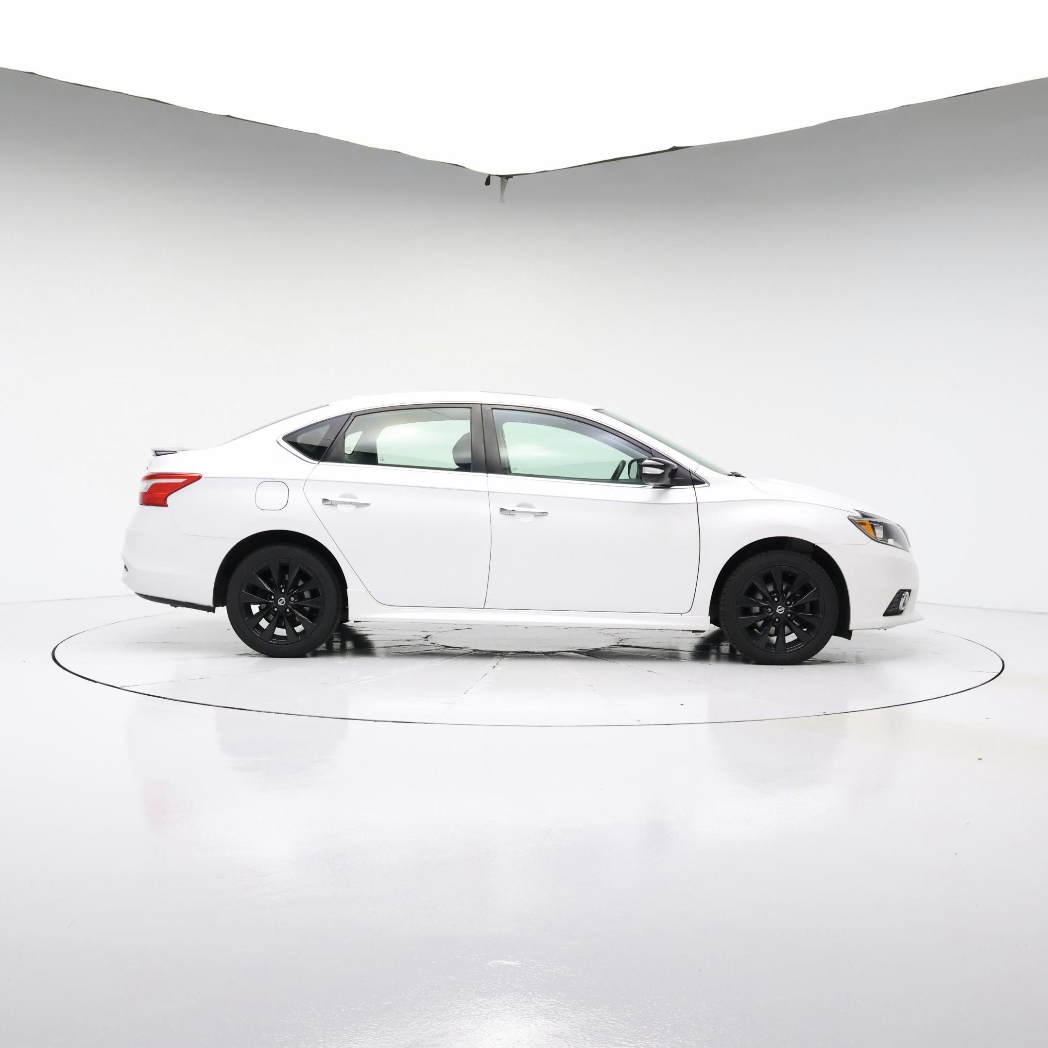Thumbnail: 2017 Nissan Sentra - 7