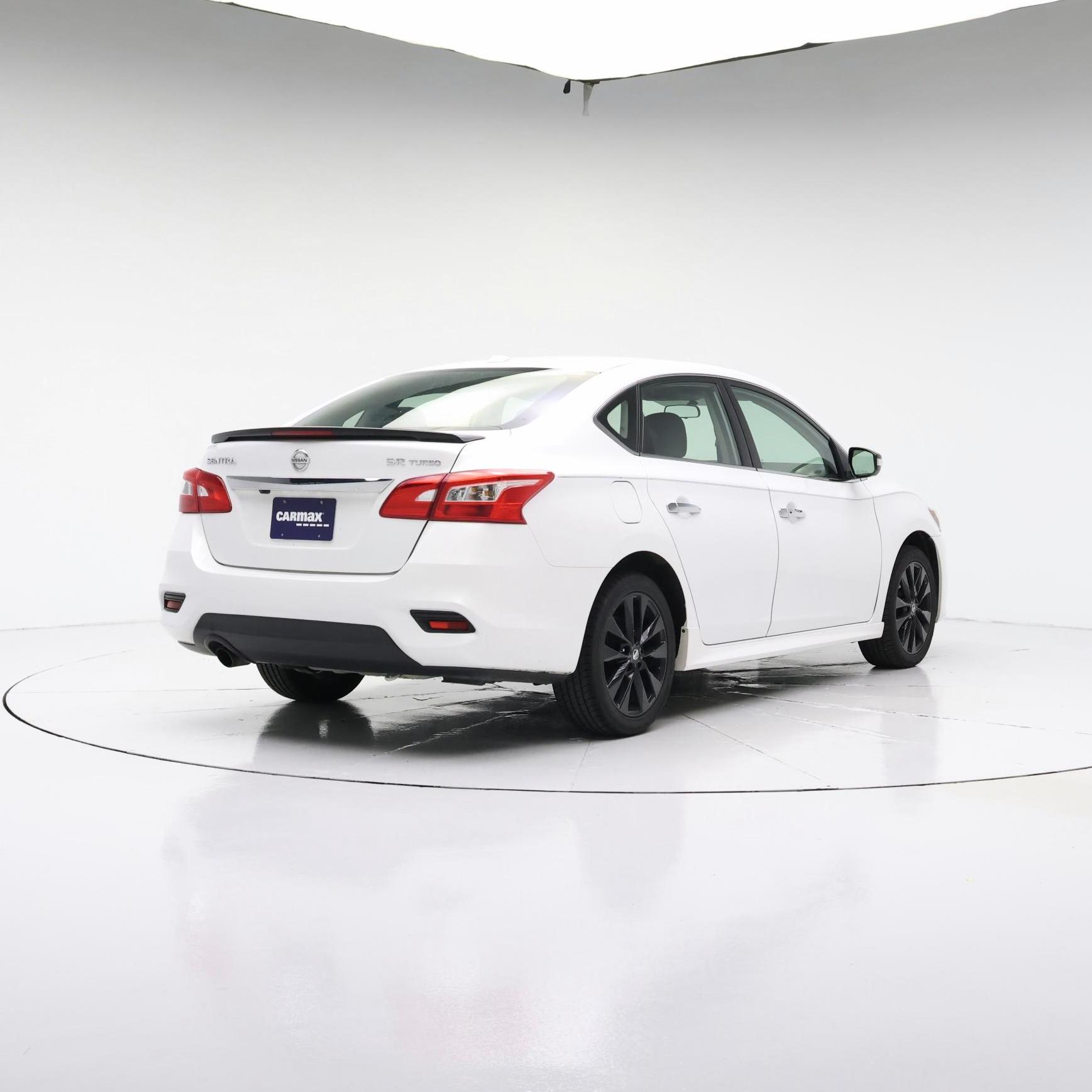 Thumbnail: 2017 Nissan Sentra - 8