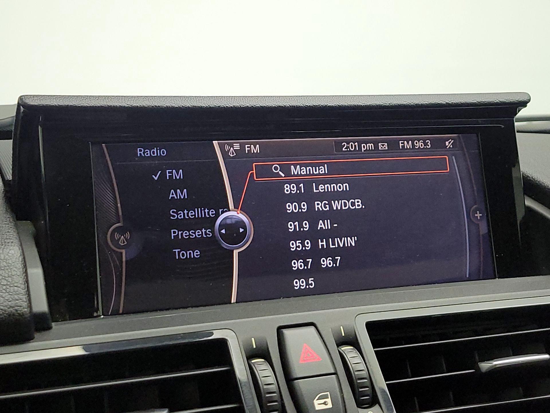 Thumbnail: 2015 BMW Z4 - 15