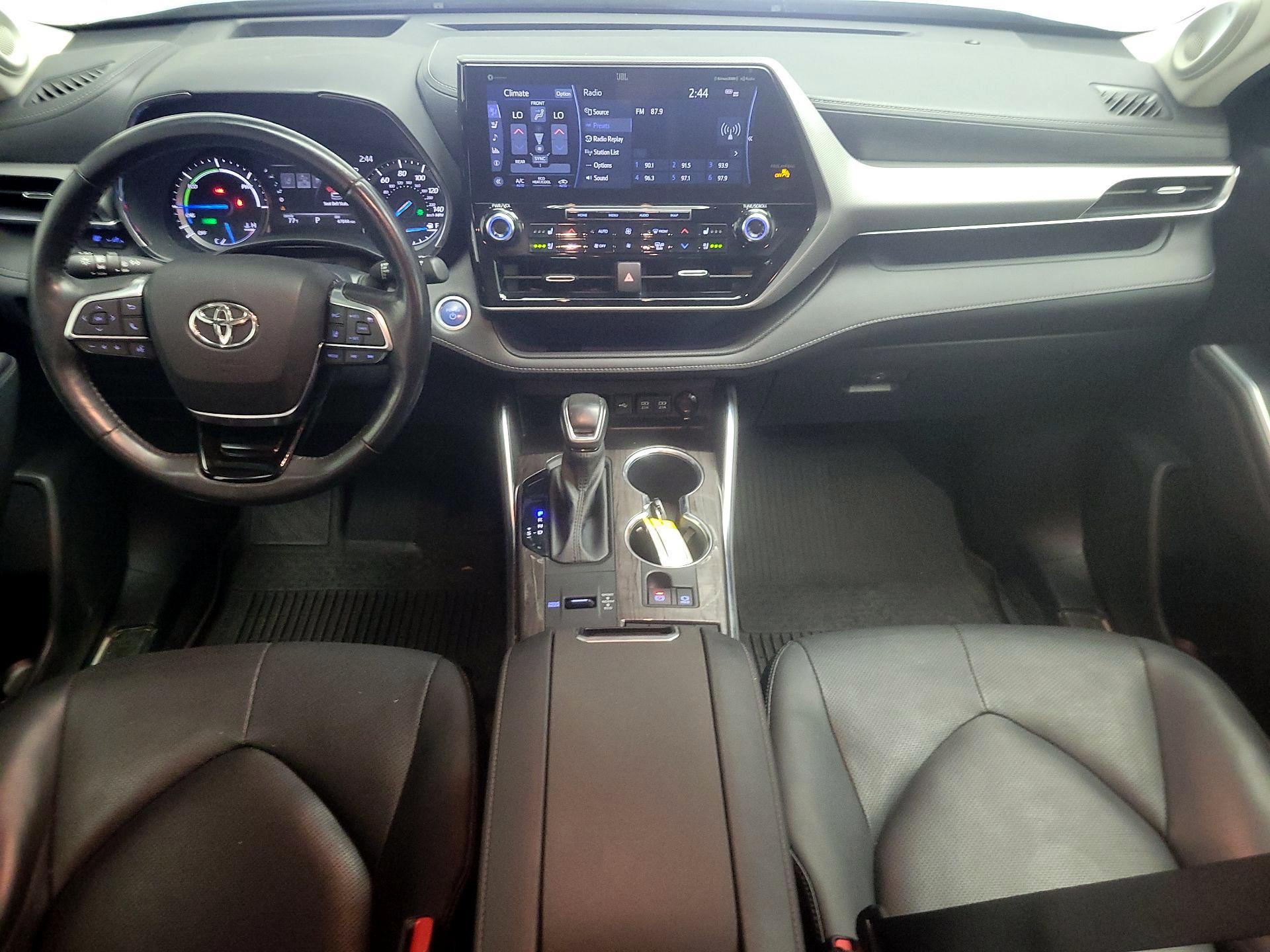 Thumbnail: 2021 Toyota Highlander - 9