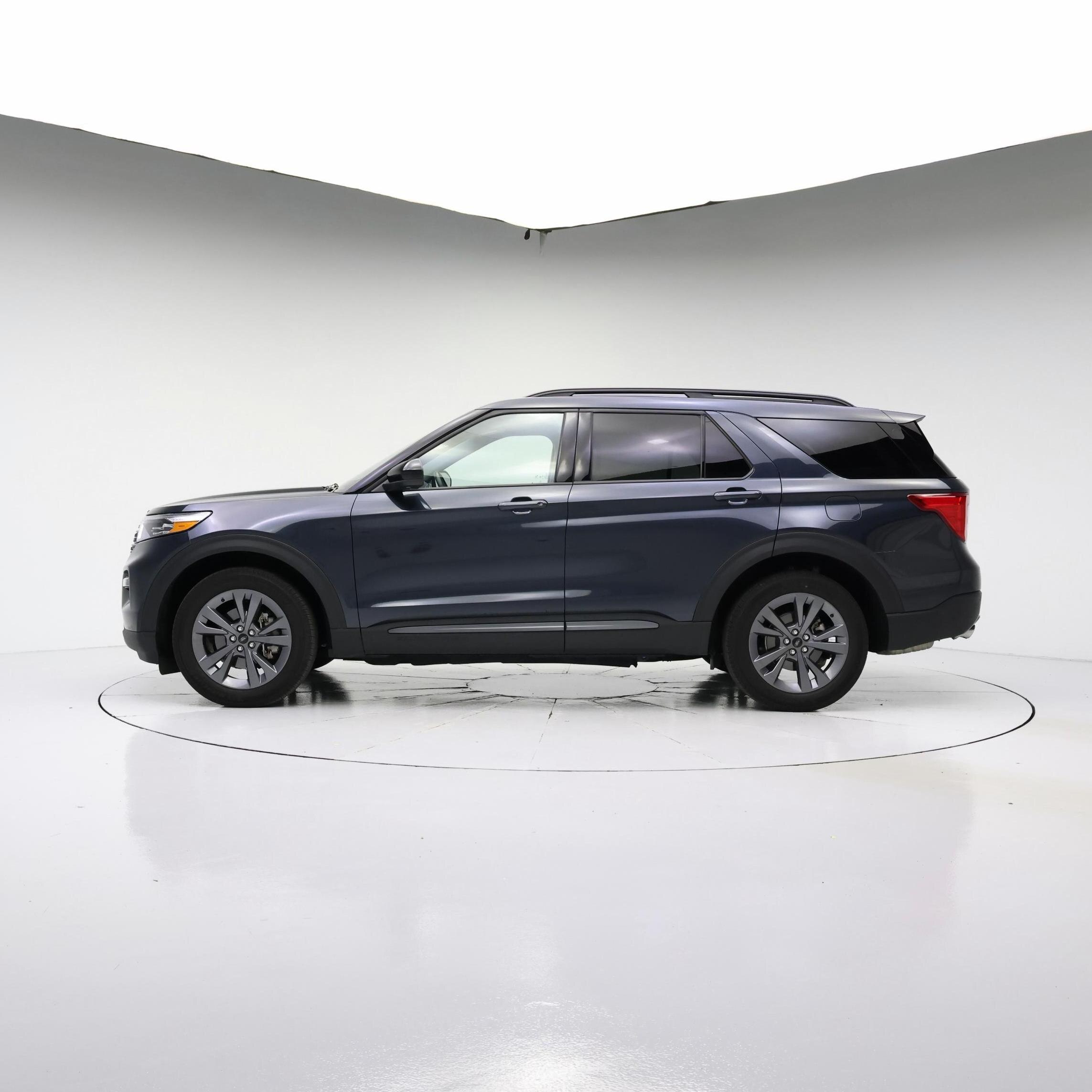 Thumbnail: 2023 Ford Explorer - 3
