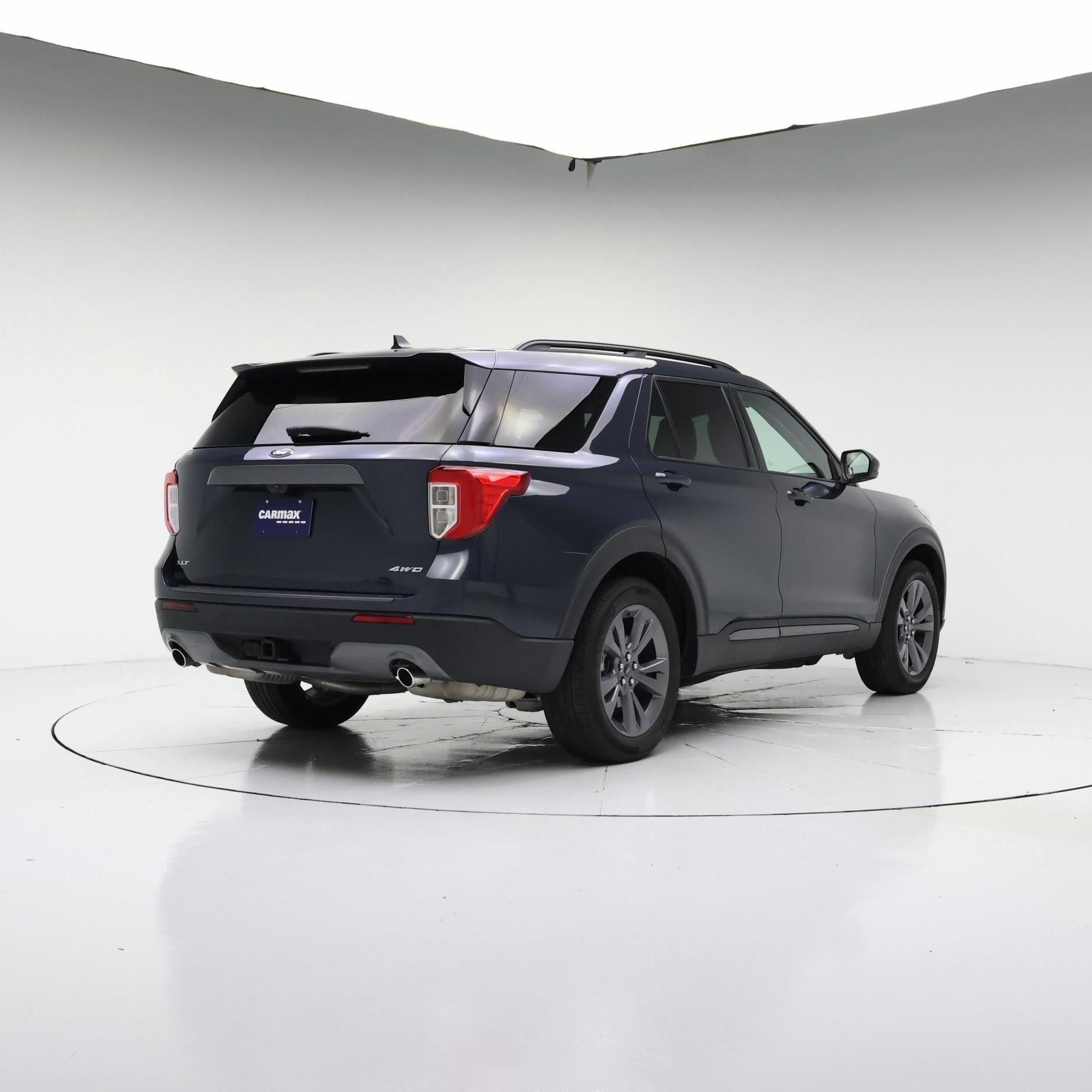 Thumbnail: 2023 Ford Explorer - 8