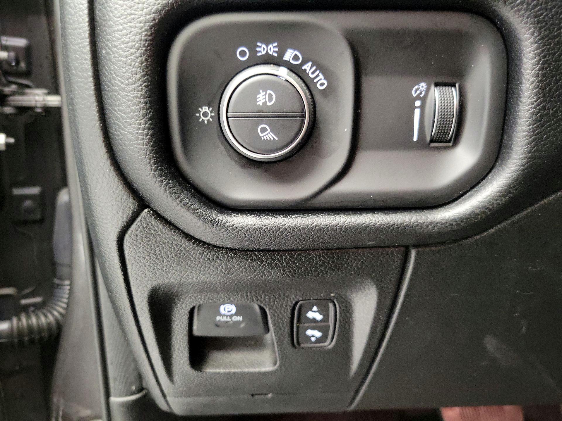 Thumbnail: 2021 RAM 1500 - 13