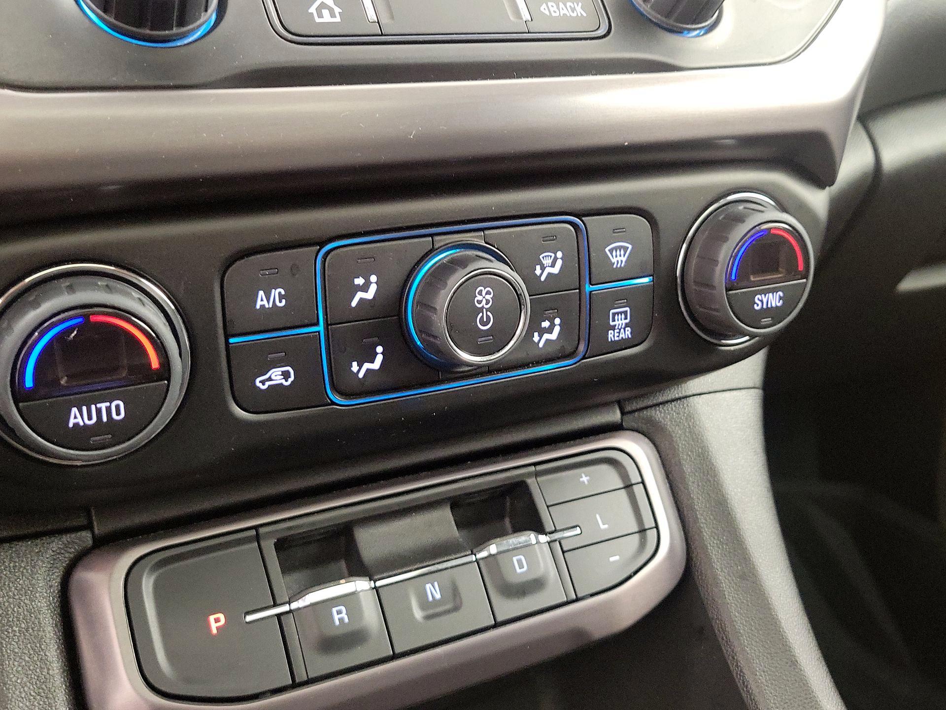 Thumbnail: 2022 GMC Acadia - 17