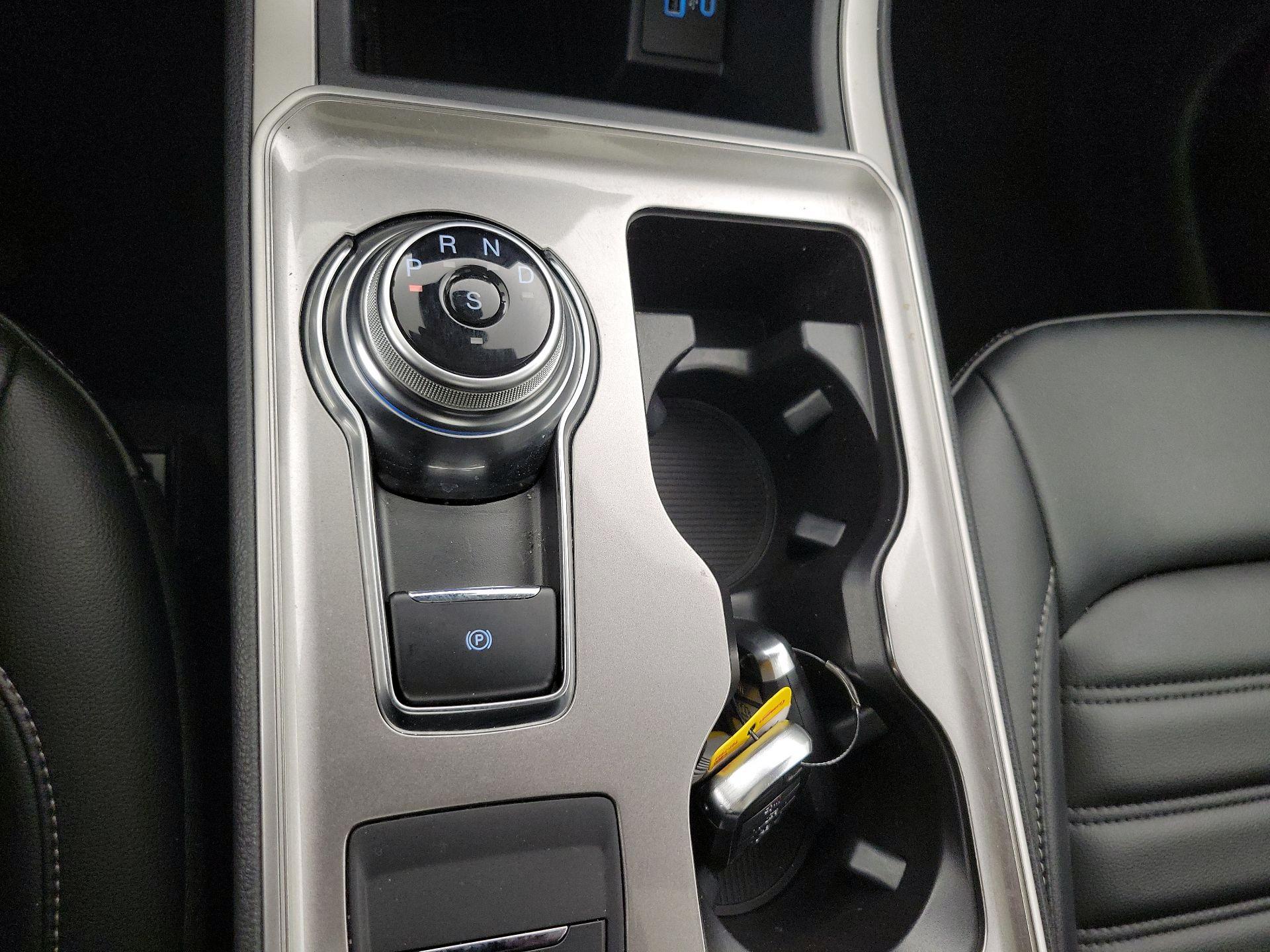 Thumbnail: 2023 Ford Edge - 17