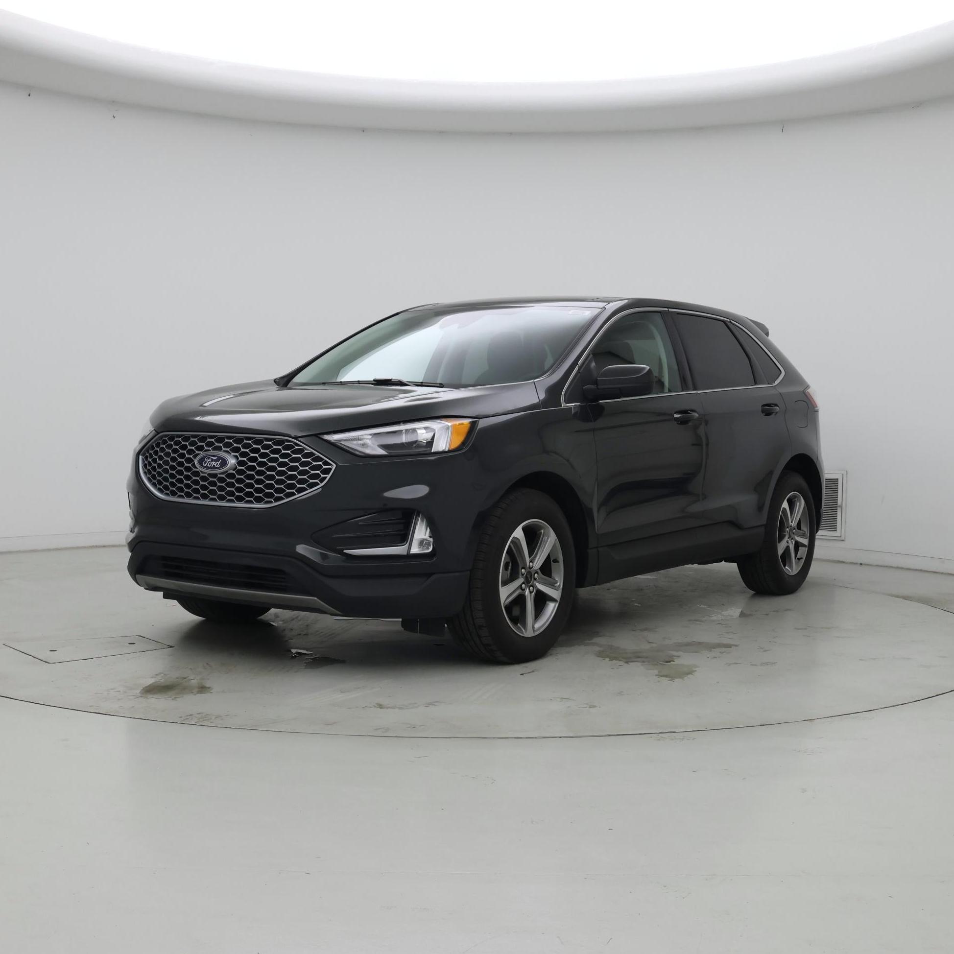 Thumbnail: 2023 Ford Edge - 4