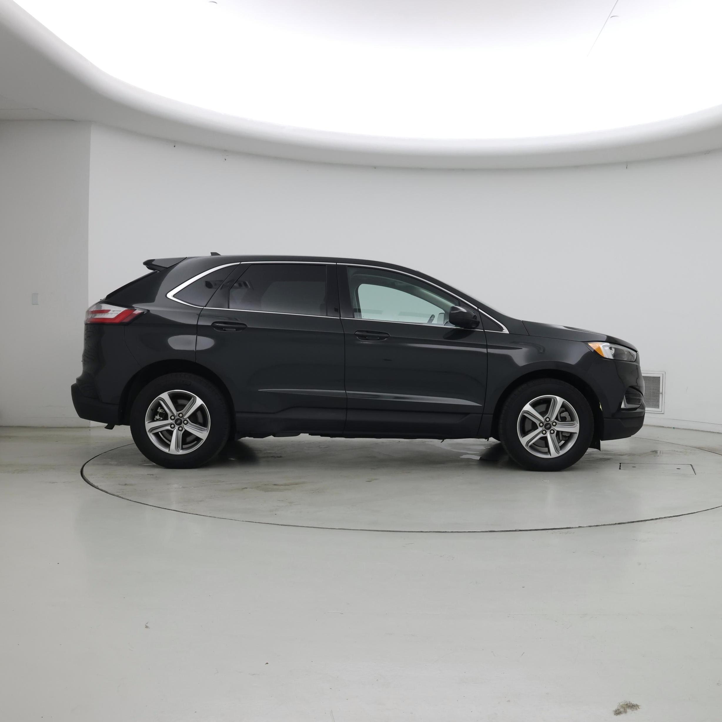 Thumbnail: 2023 Ford Edge - 7