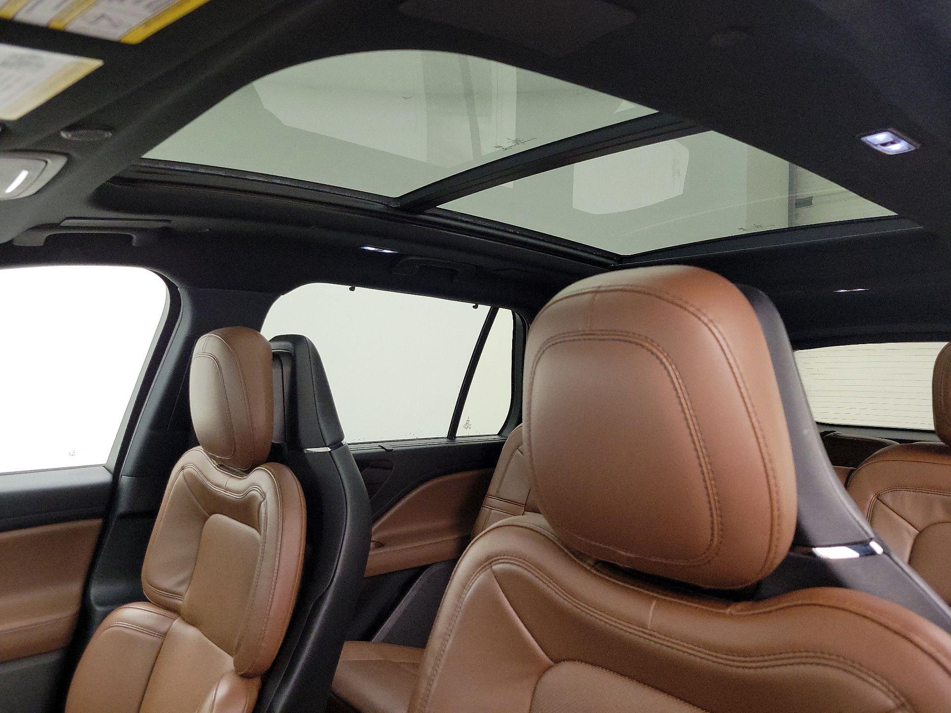 Thumbnail: 2020 Lincoln Aviator - 20