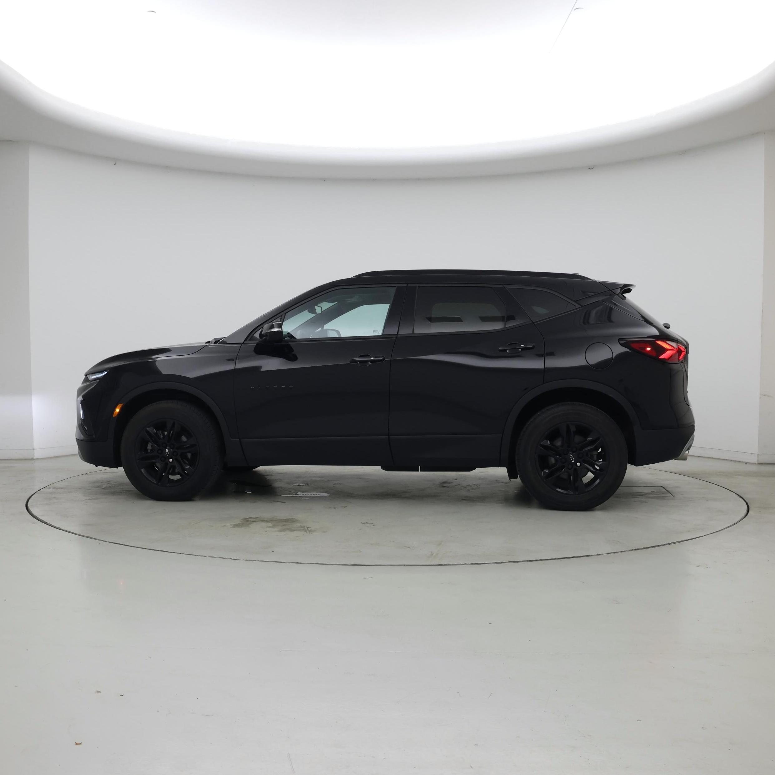 Thumbnail: 2021 Chevrolet Blazer - 3