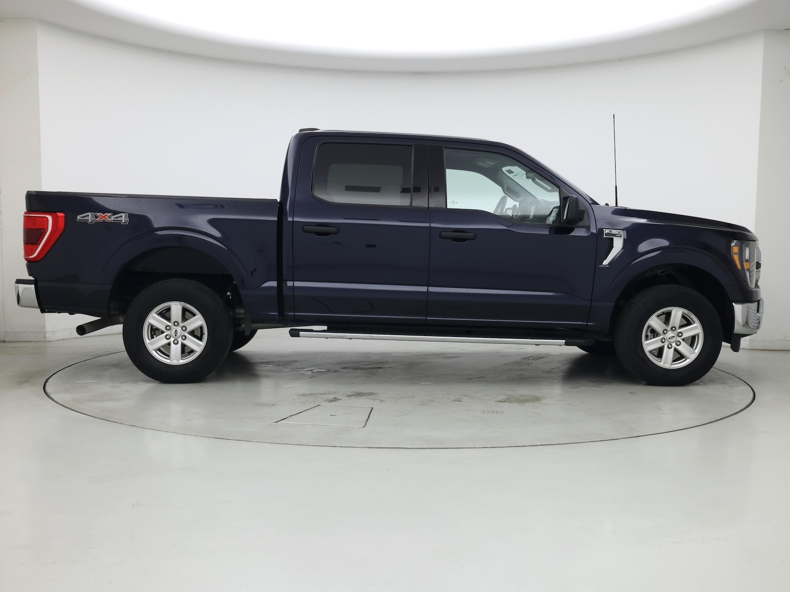 2023 Ford F-150 XLT - Photo 8