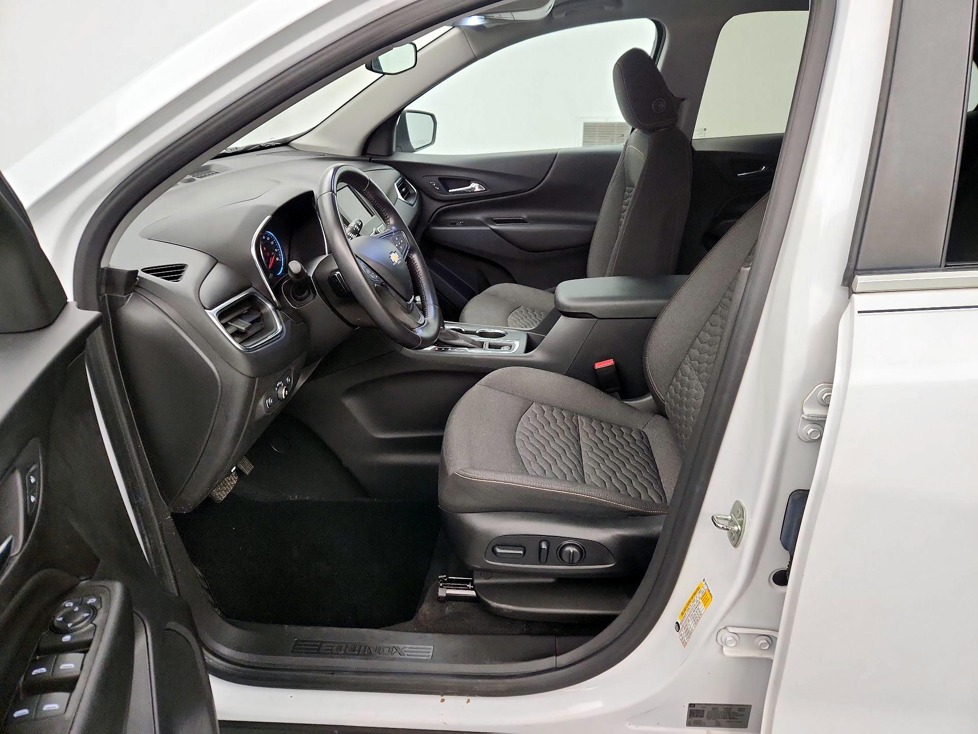 Thumbnail: 2021 Chevrolet Equinox - 11