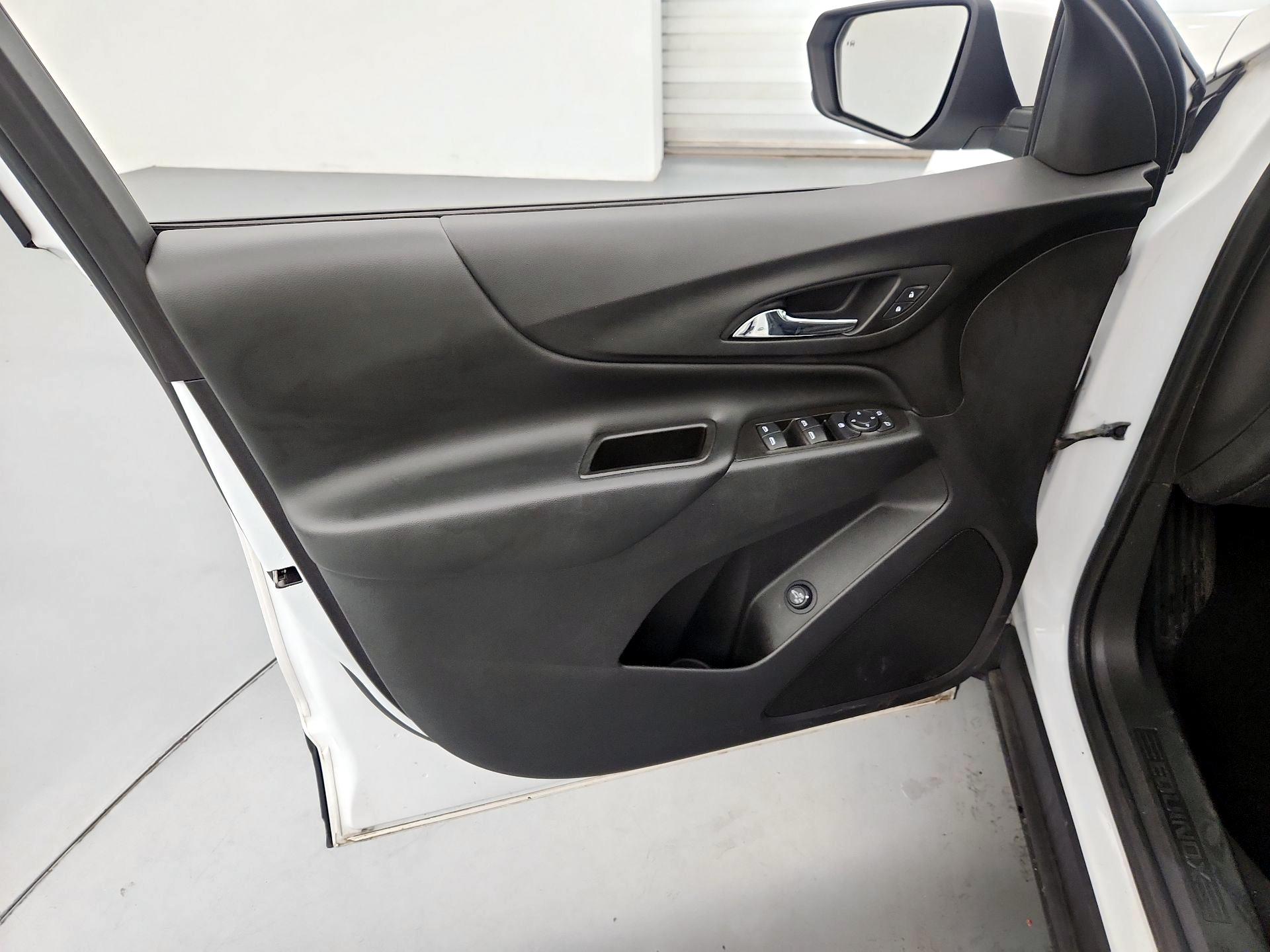 Thumbnail: 2021 Chevrolet Equinox - 12