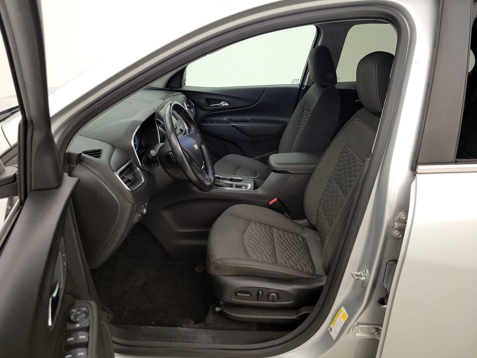 Thumbnail: 2021 Chevrolet Equinox - 11