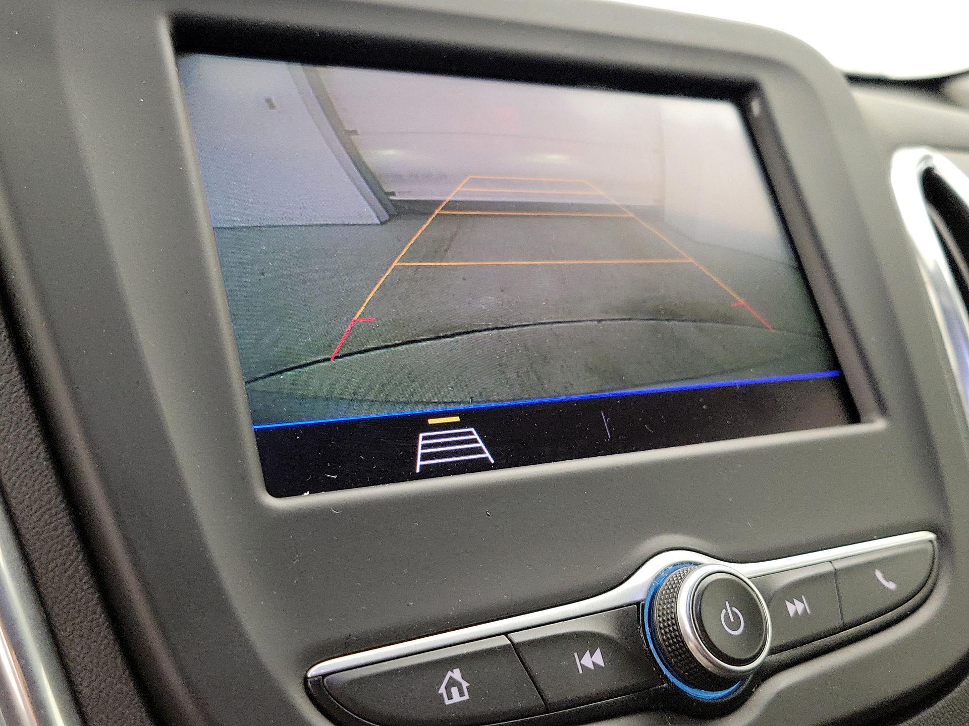 Thumbnail: 2021 Chevrolet Equinox - 14