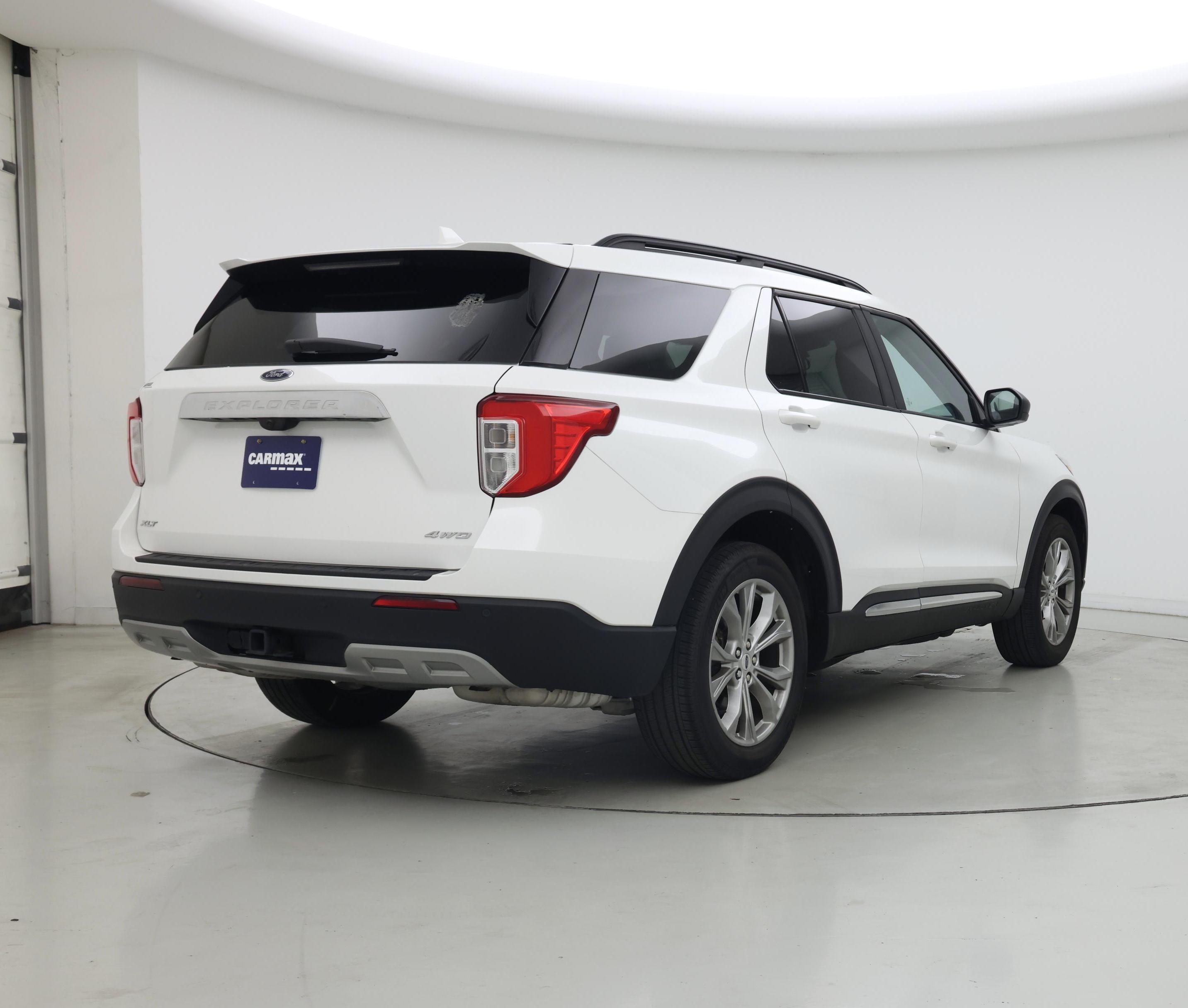 Thumbnail: 2023 Ford Explorer - 8