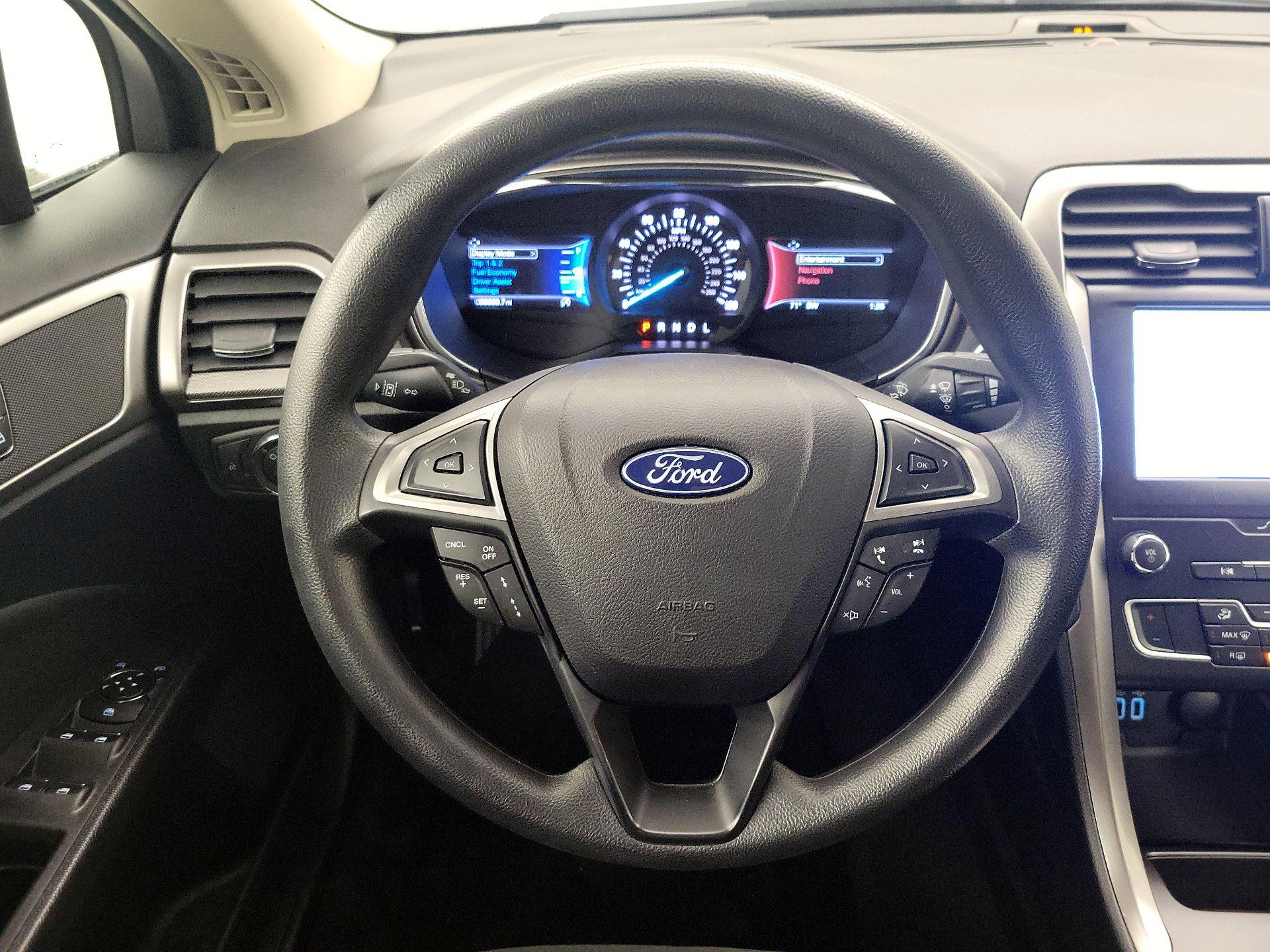 Thumbnail: 2020 Ford Fusion - 10