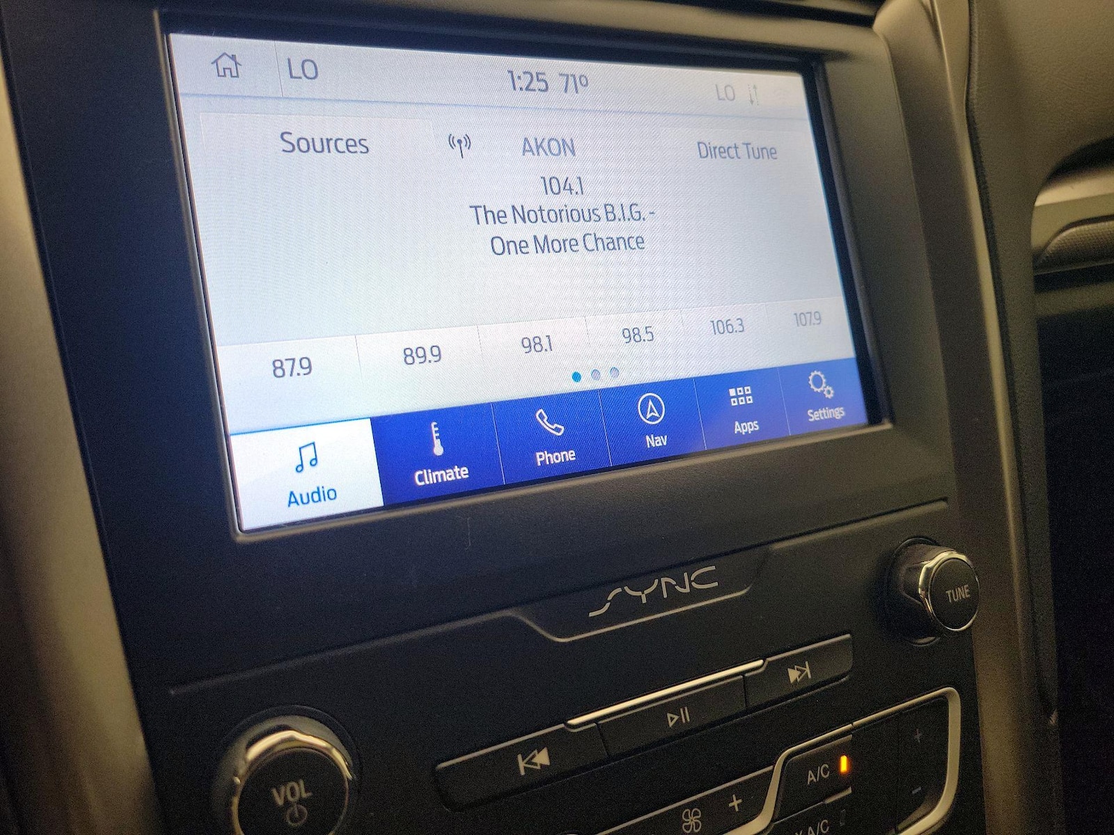 2020 Ford Fusion SE - Photo 17