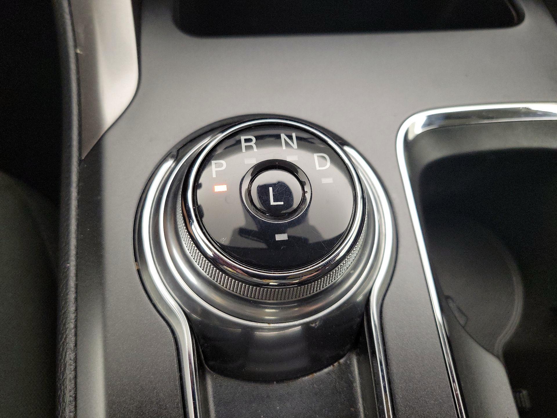 Thumbnail: 2020 Ford Fusion - 18