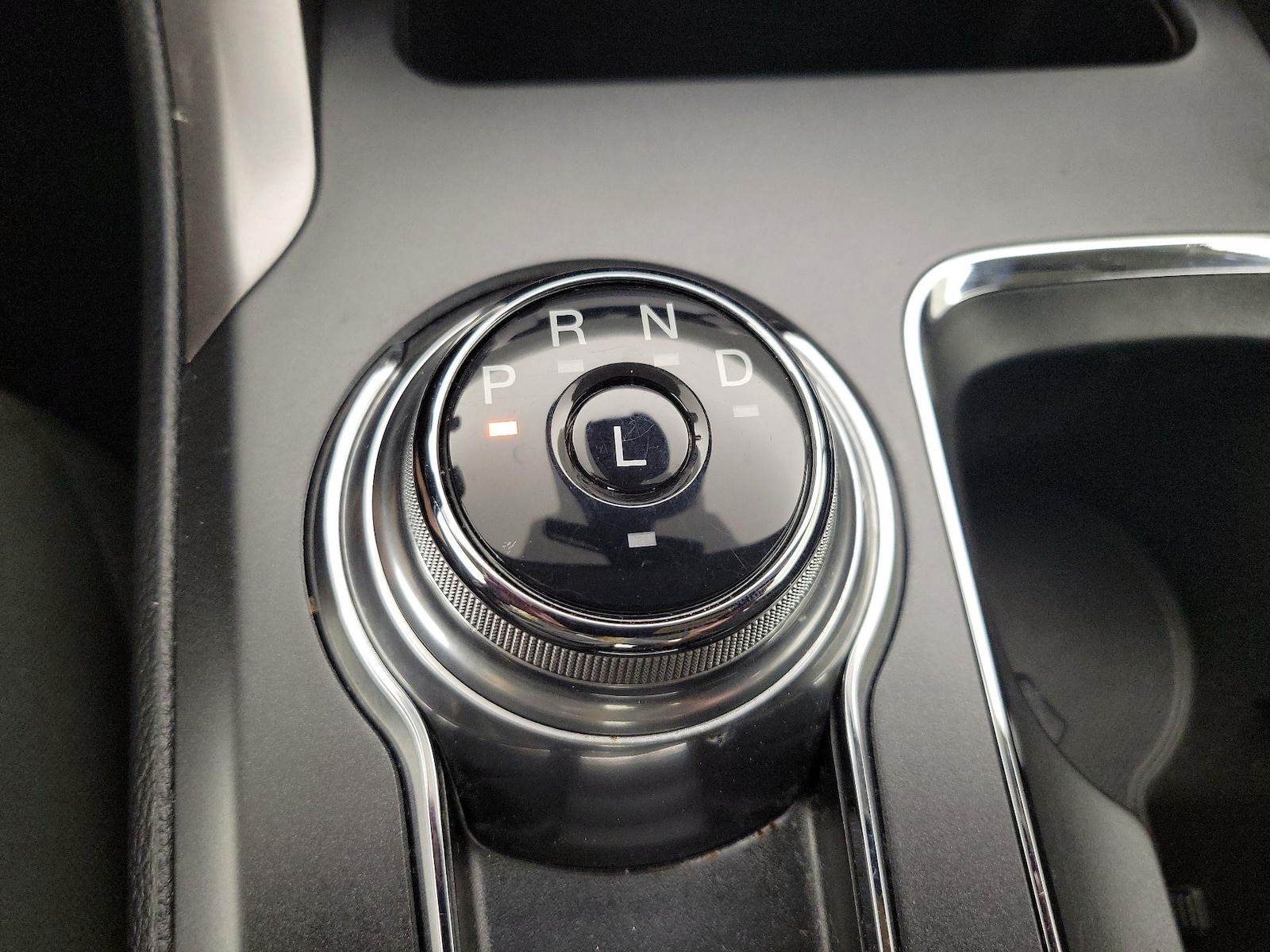 2020 Ford Fusion SE - Photo 19