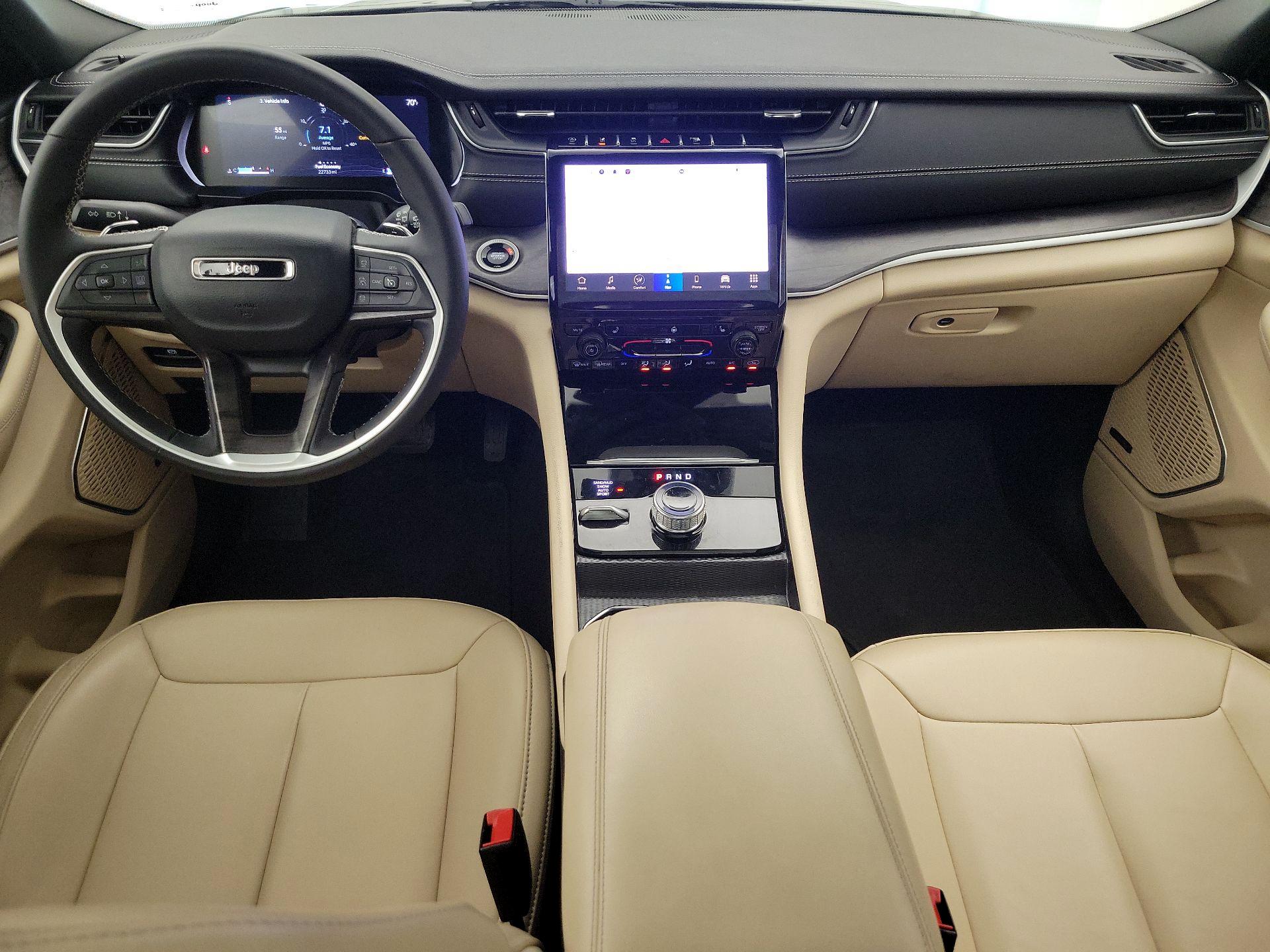 Thumbnail: 2024 Jeep Grand Cherokee - 9