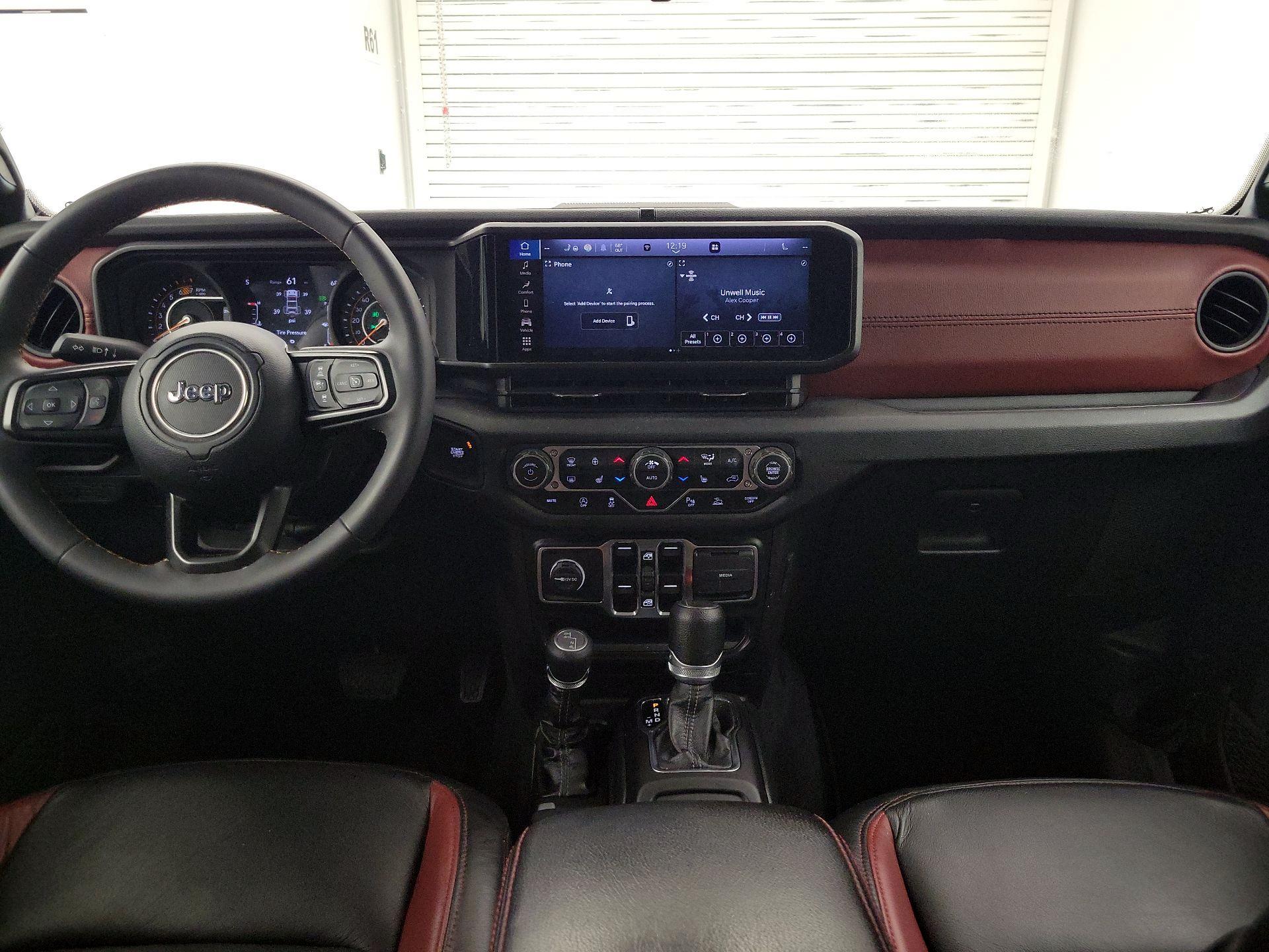 Thumbnail: 2024 Jeep Wrangler - 9