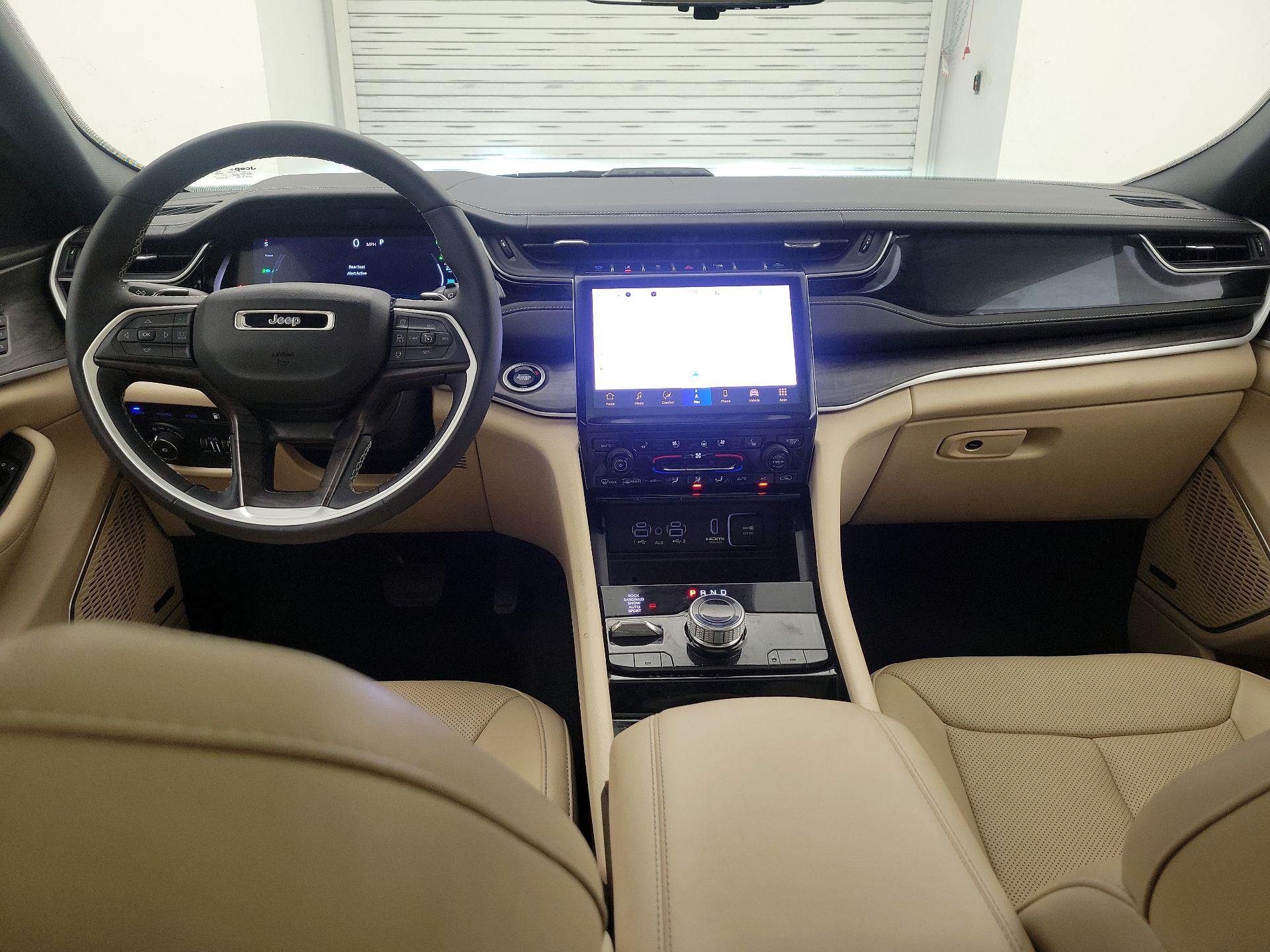 Thumbnail: 2022 Jeep Grand Cherokee - 9