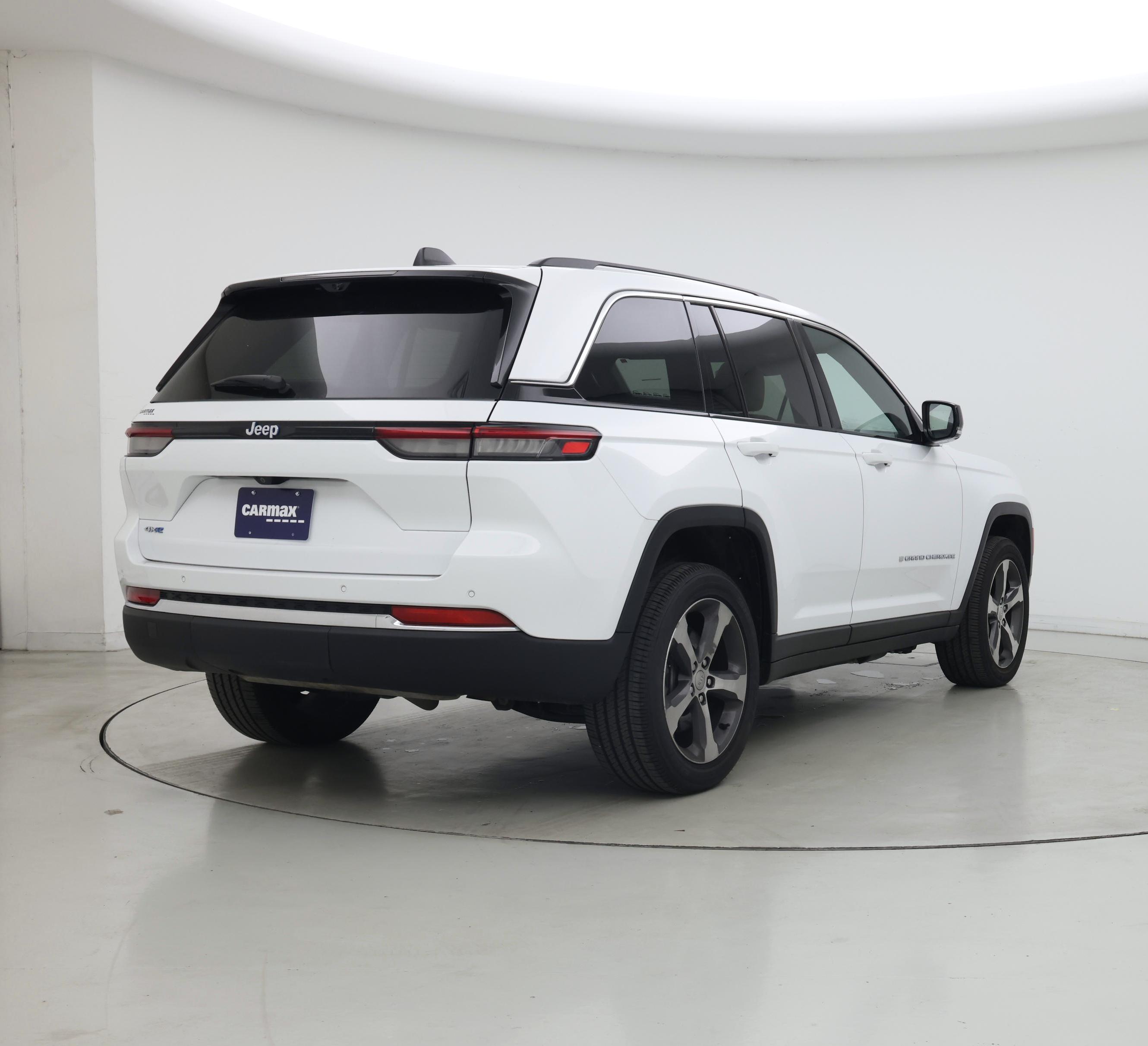 Thumbnail: 2022 Jeep Grand Cherokee - 8
