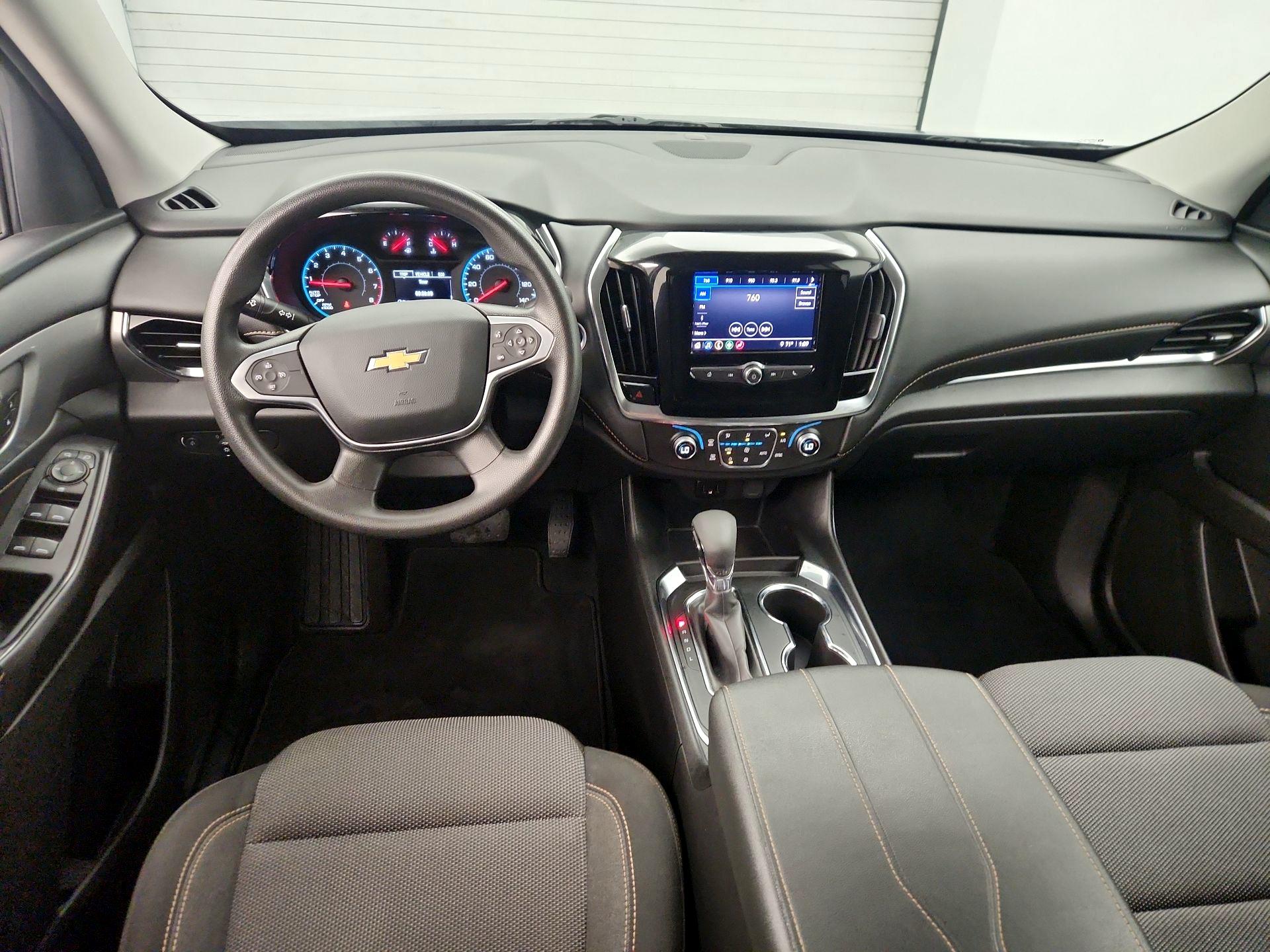 Thumbnail: 2021 Chevrolet Traverse - 9