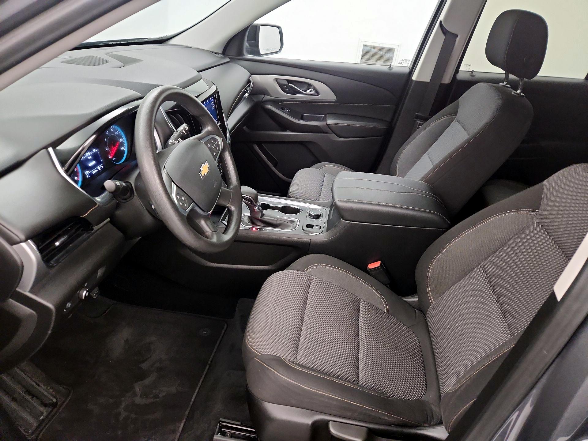 Thumbnail: 2021 Chevrolet Traverse - 11