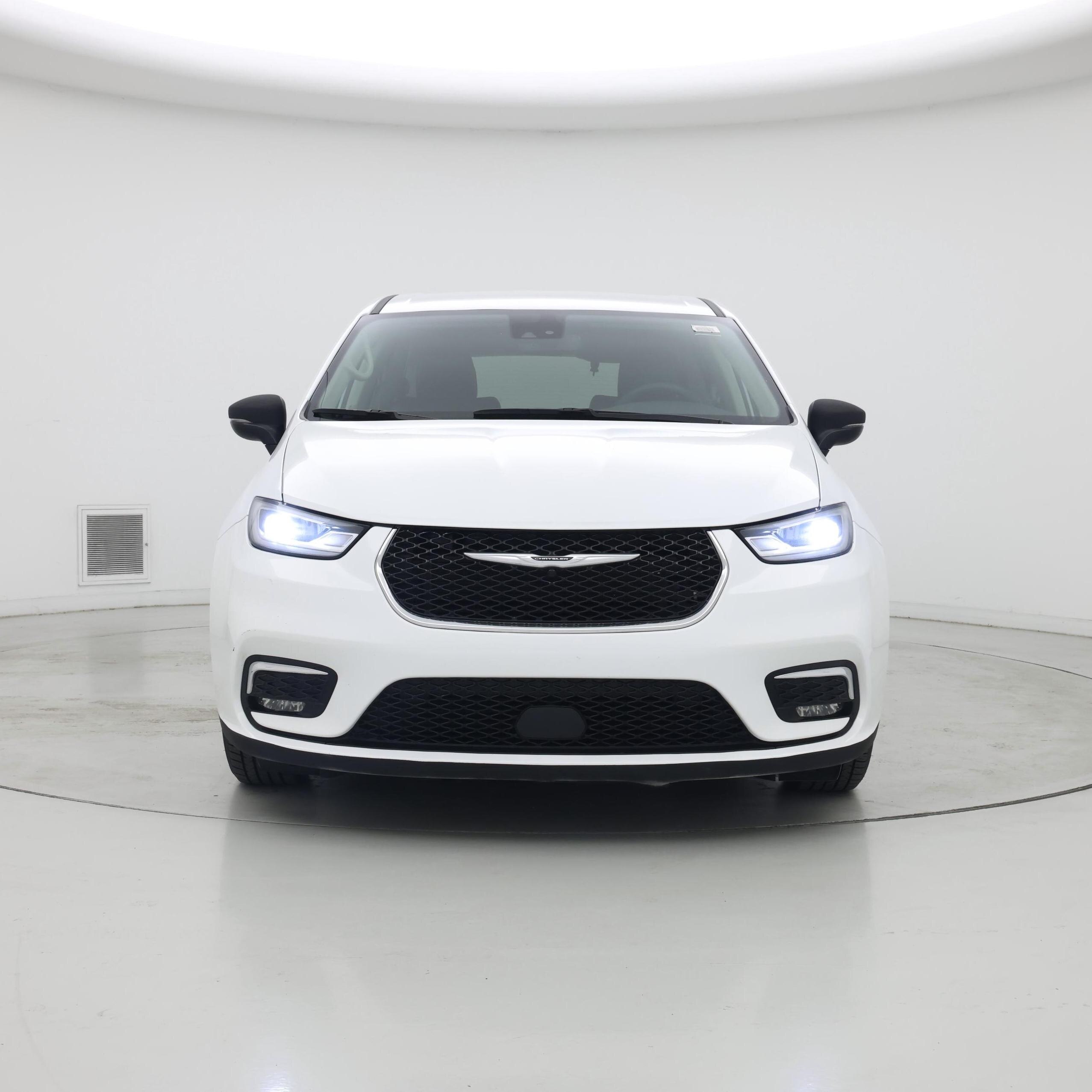 Thumbnail: 2023 Chrysler Pacifica - 5