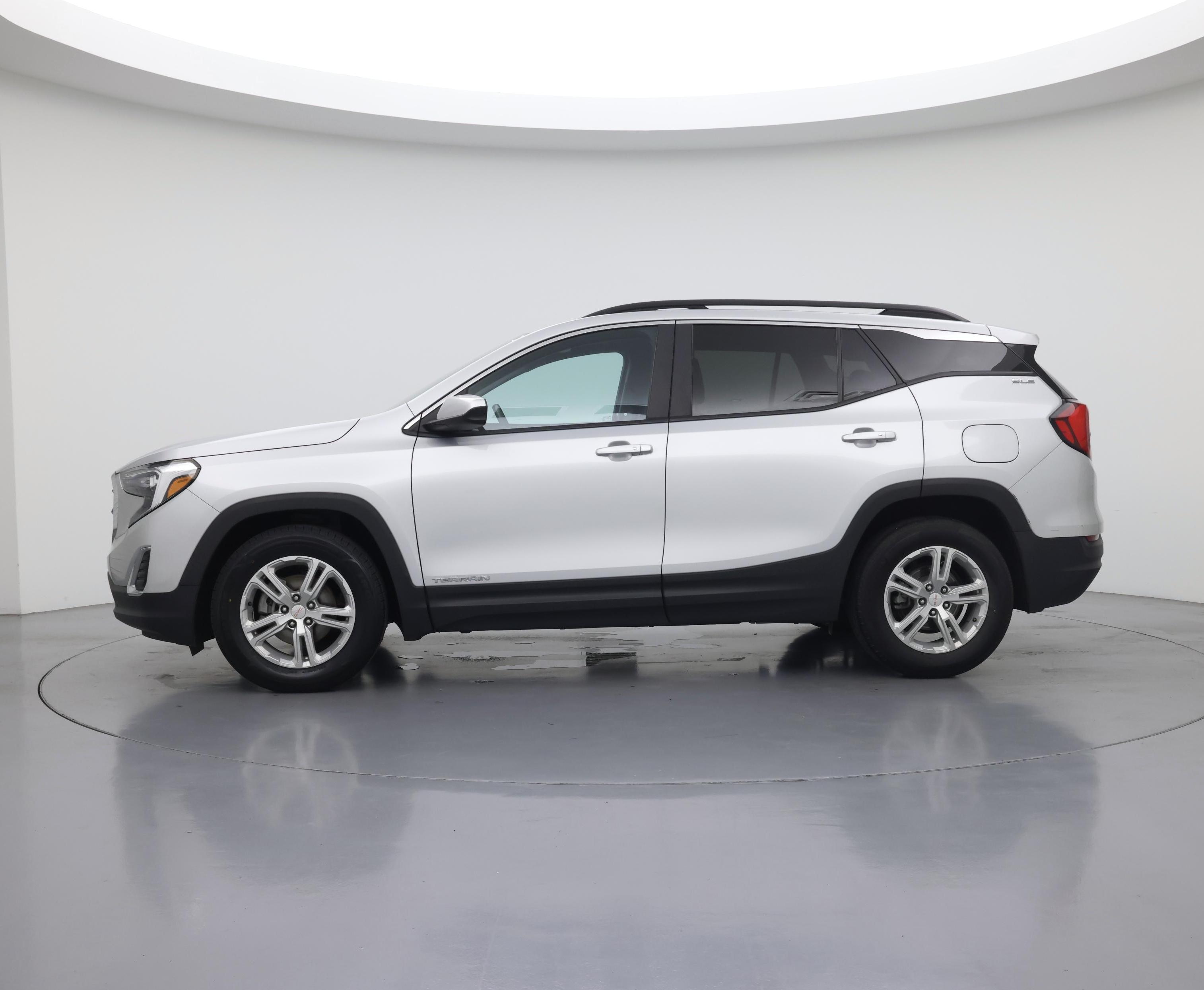 Thumbnail: 2021 GMC Terrain - 3