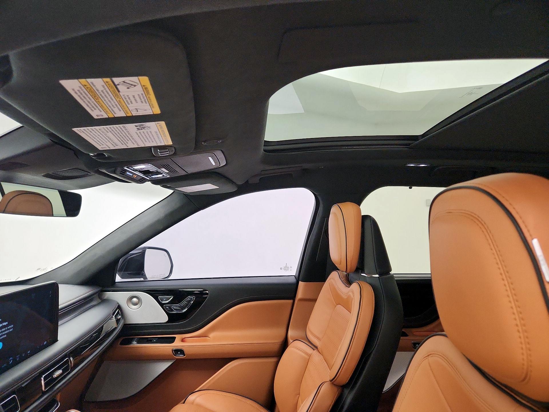 Thumbnail: 2025 Lincoln Aviator - 20