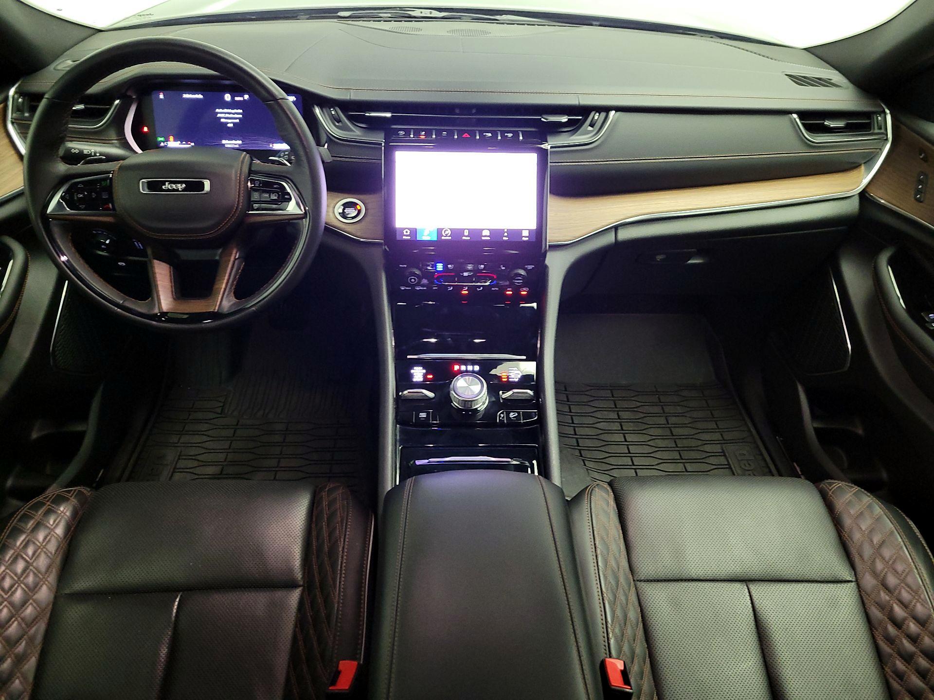 Thumbnail: 2024 Jeep Grand Cherokee L - 9